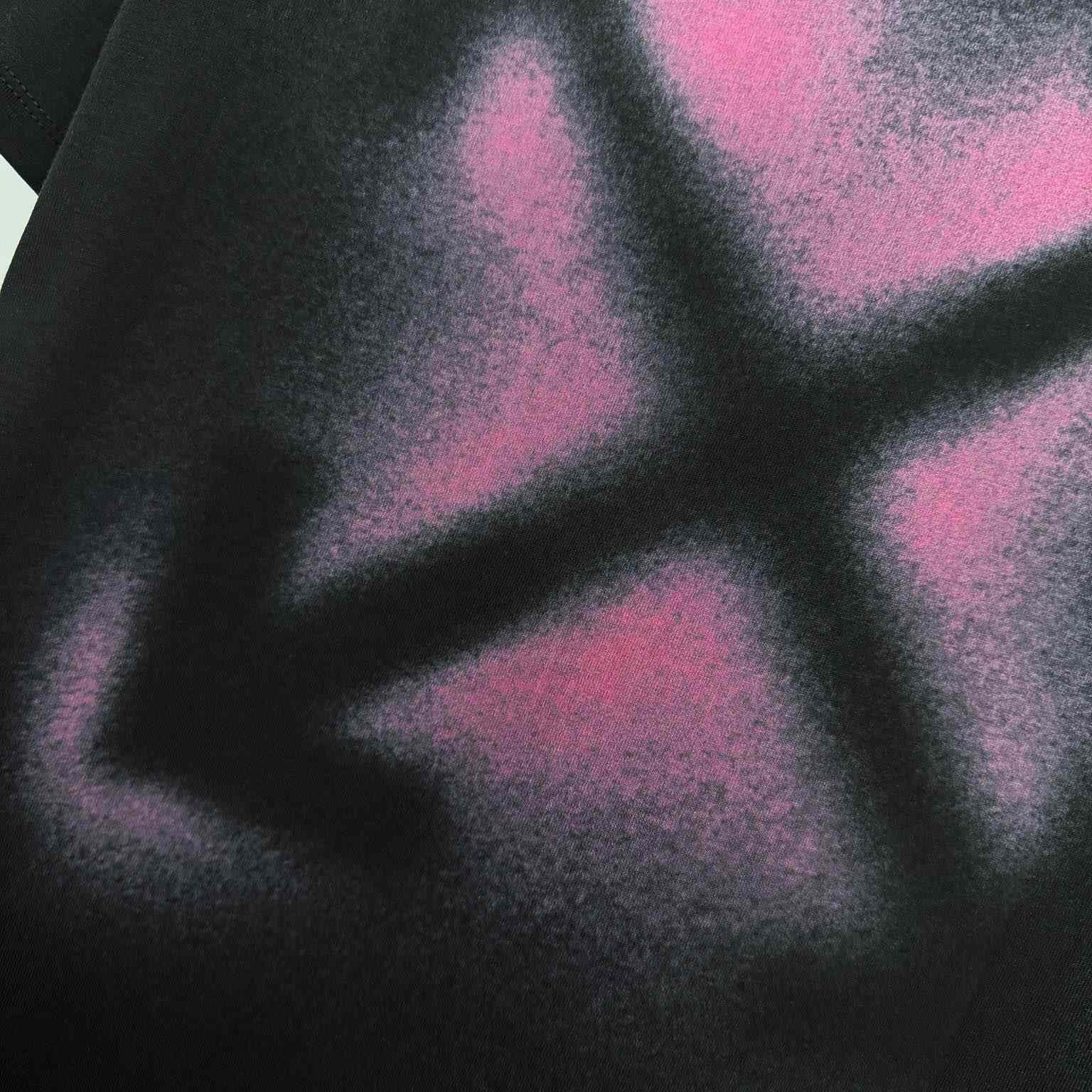 Off-White Spray Arrow T-Shirt - FashionPlug