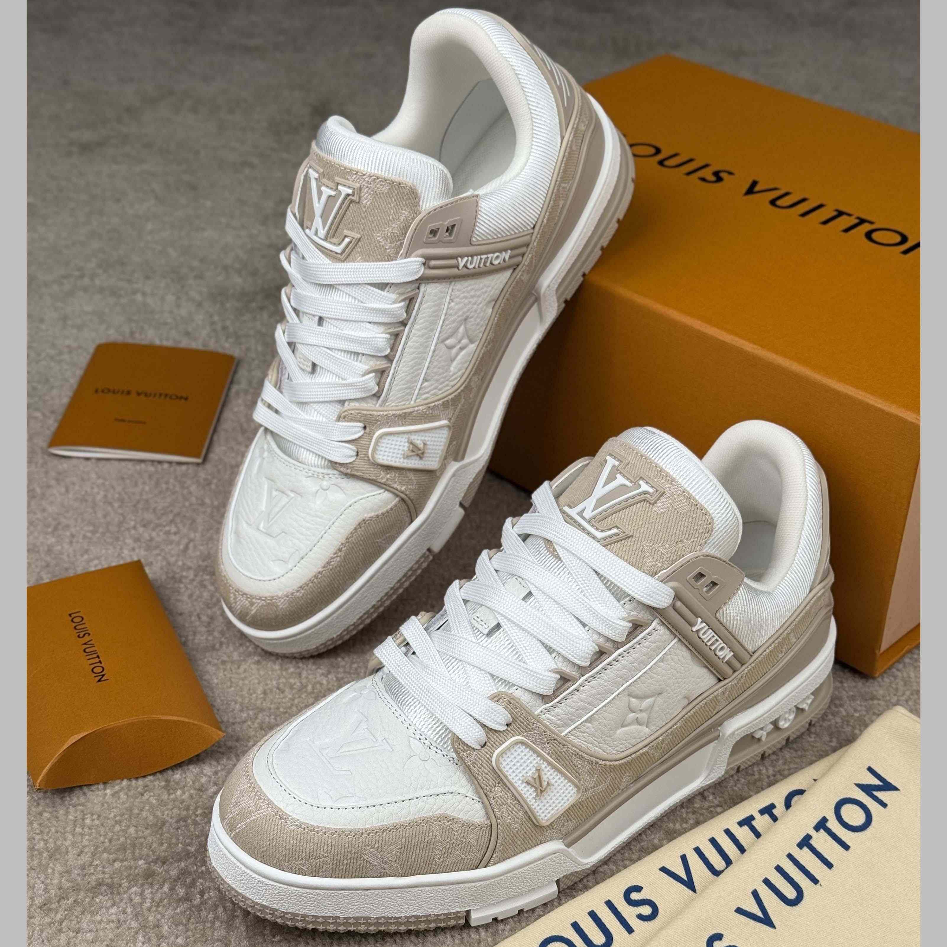Louis Vuitton LV Trainer Sneaker   1AIKMG - FashionPlug
