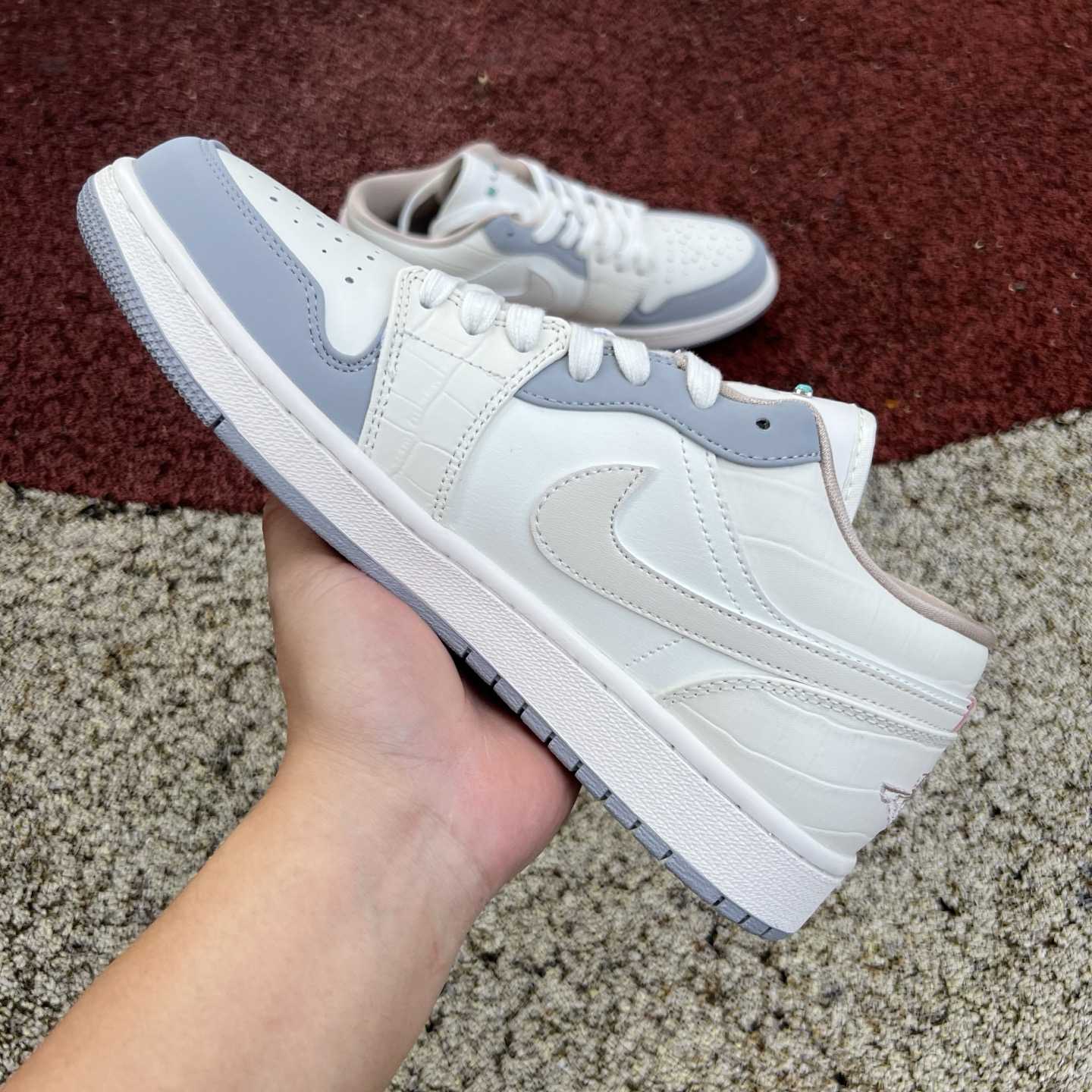 Jordan Air Jordan 1 Low   IH7323-100 - FashionPlug