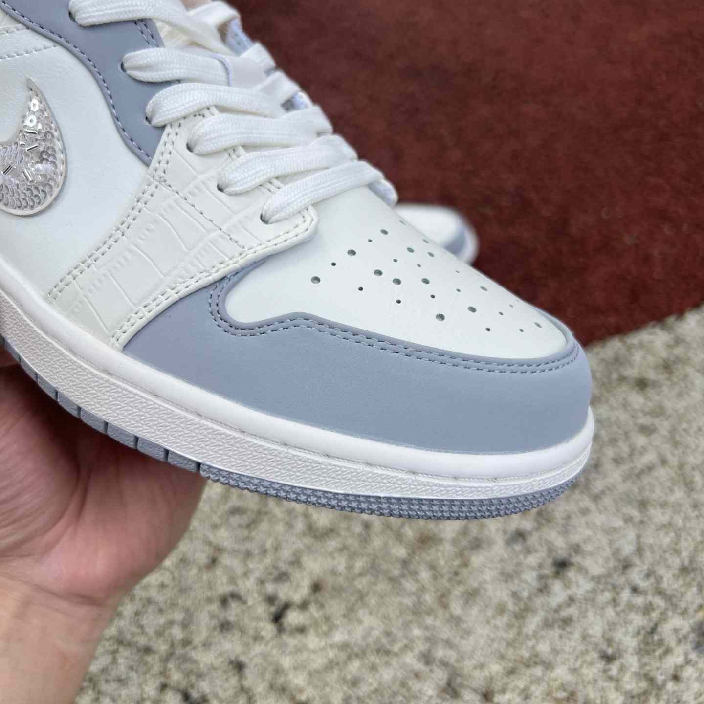 Jordan Air Jordan 1 Low   IH7323-100 - FashionPlug