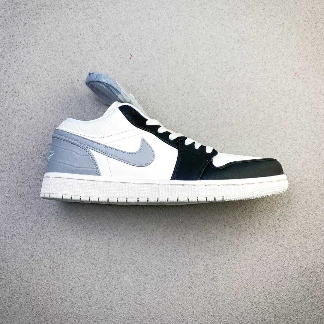 Jordan Air Jordan 1 Low   IO2242-101 - FashionPlug