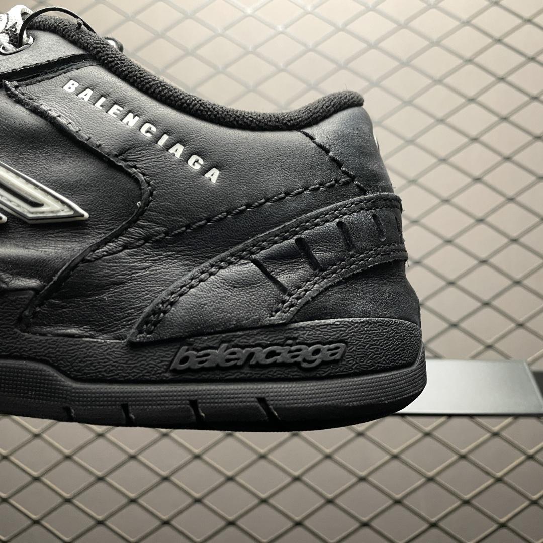 Balenciaga Hamptons Worn-Out Sneaker In Black Cowskin And Polyester - FashionPlug