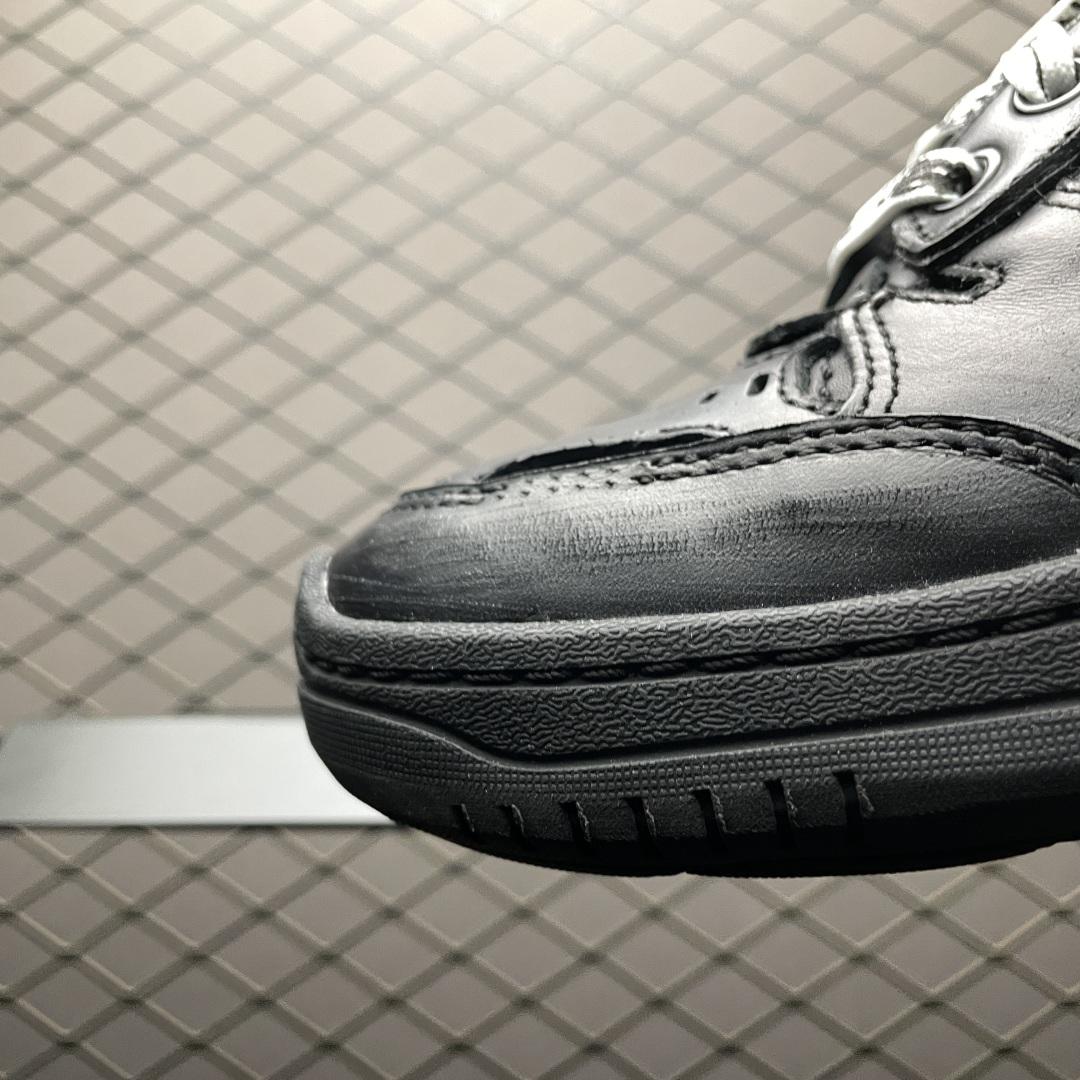 Balenciaga Hamptons Worn-Out Sneaker In Black Cowskin And Polyester - FashionPlug