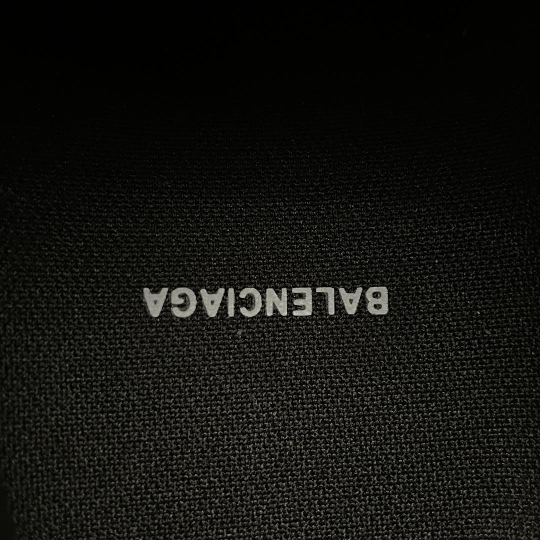 Balenciaga Hamptons Worn-Out Sneaker In Black Cowskin And Polyester - FashionPlug