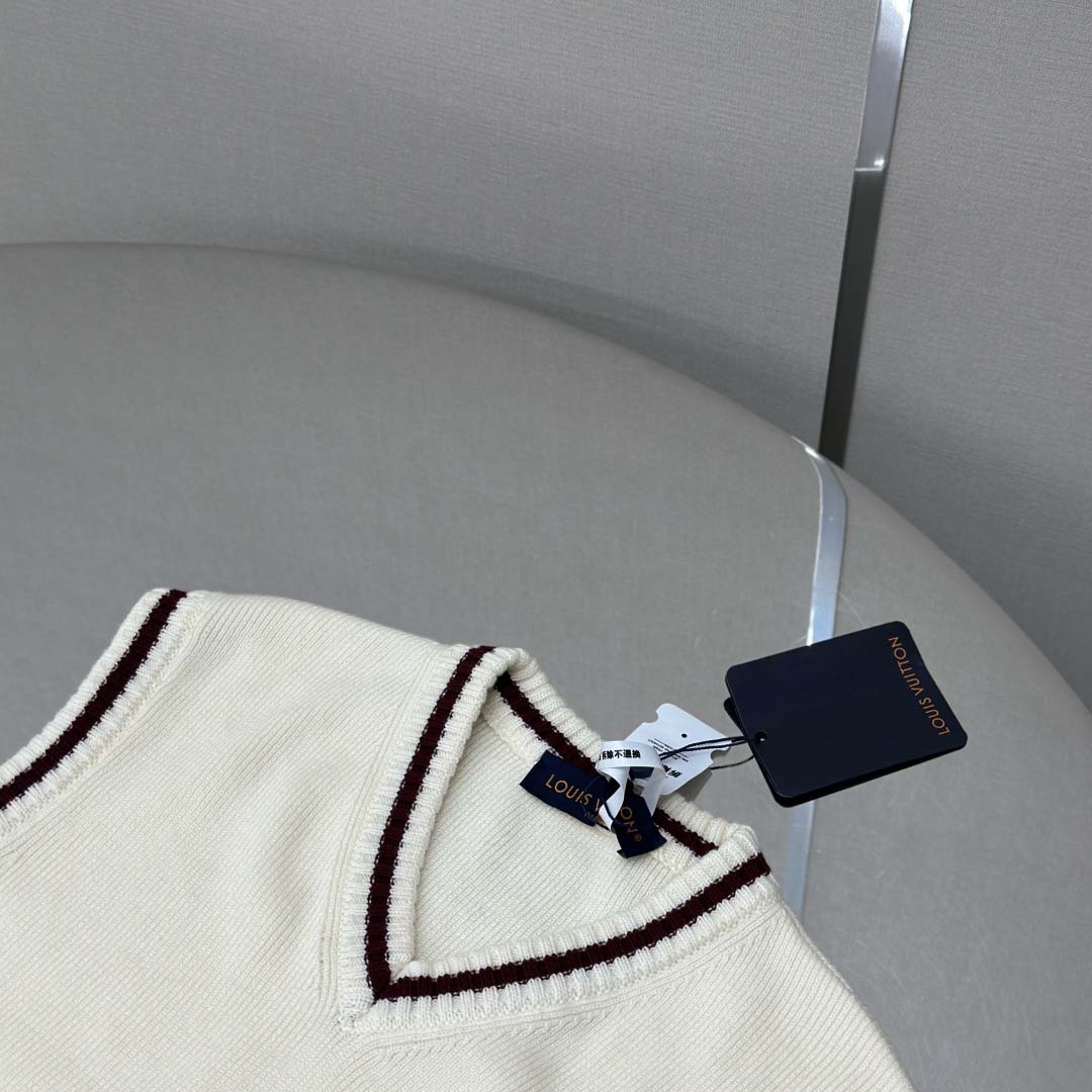 Louis Vuitton Embellished Wool Vest   1AGJGW - FashionPlug