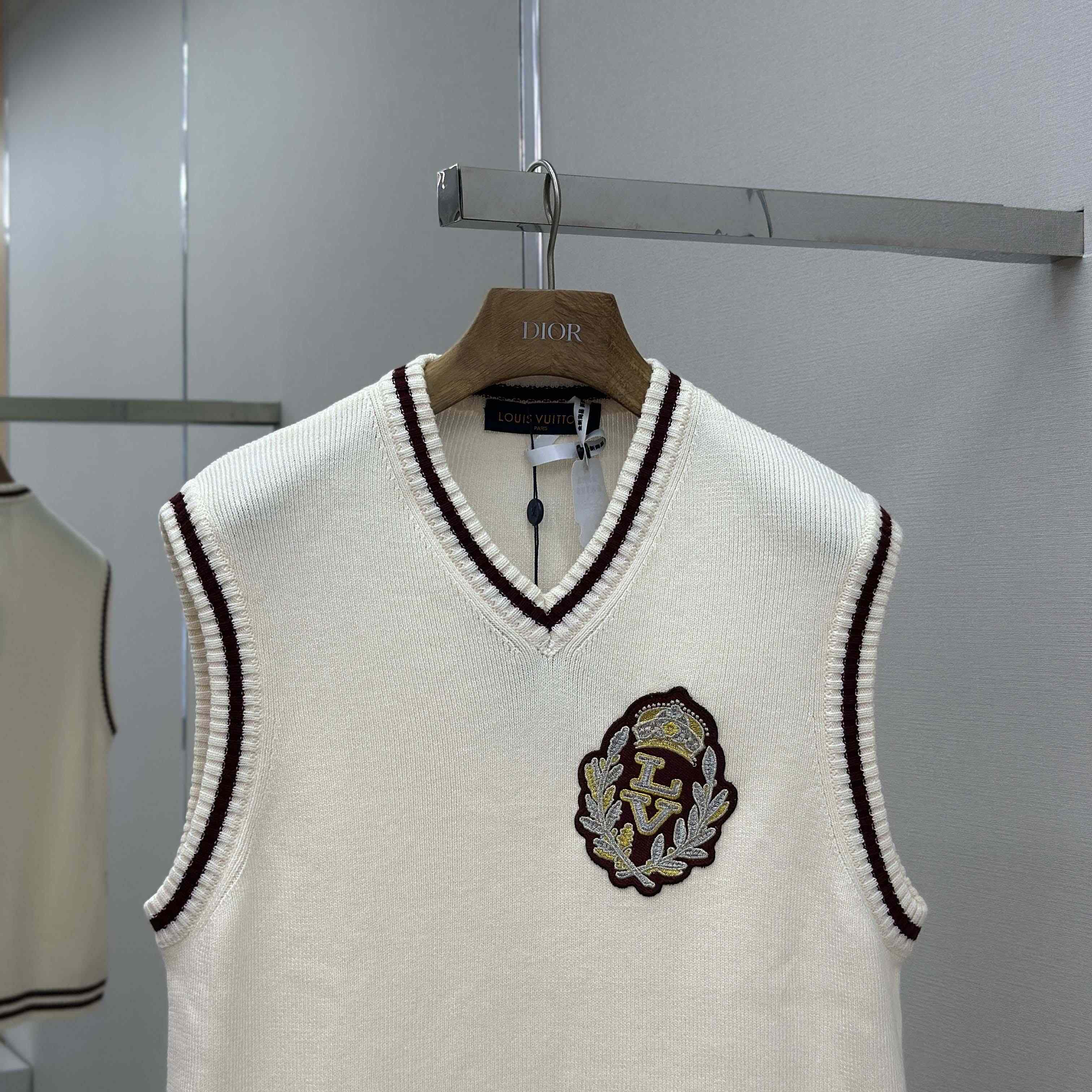 Louis Vuitton Embellished Wool Vest   1AGJGW - FashionPlug