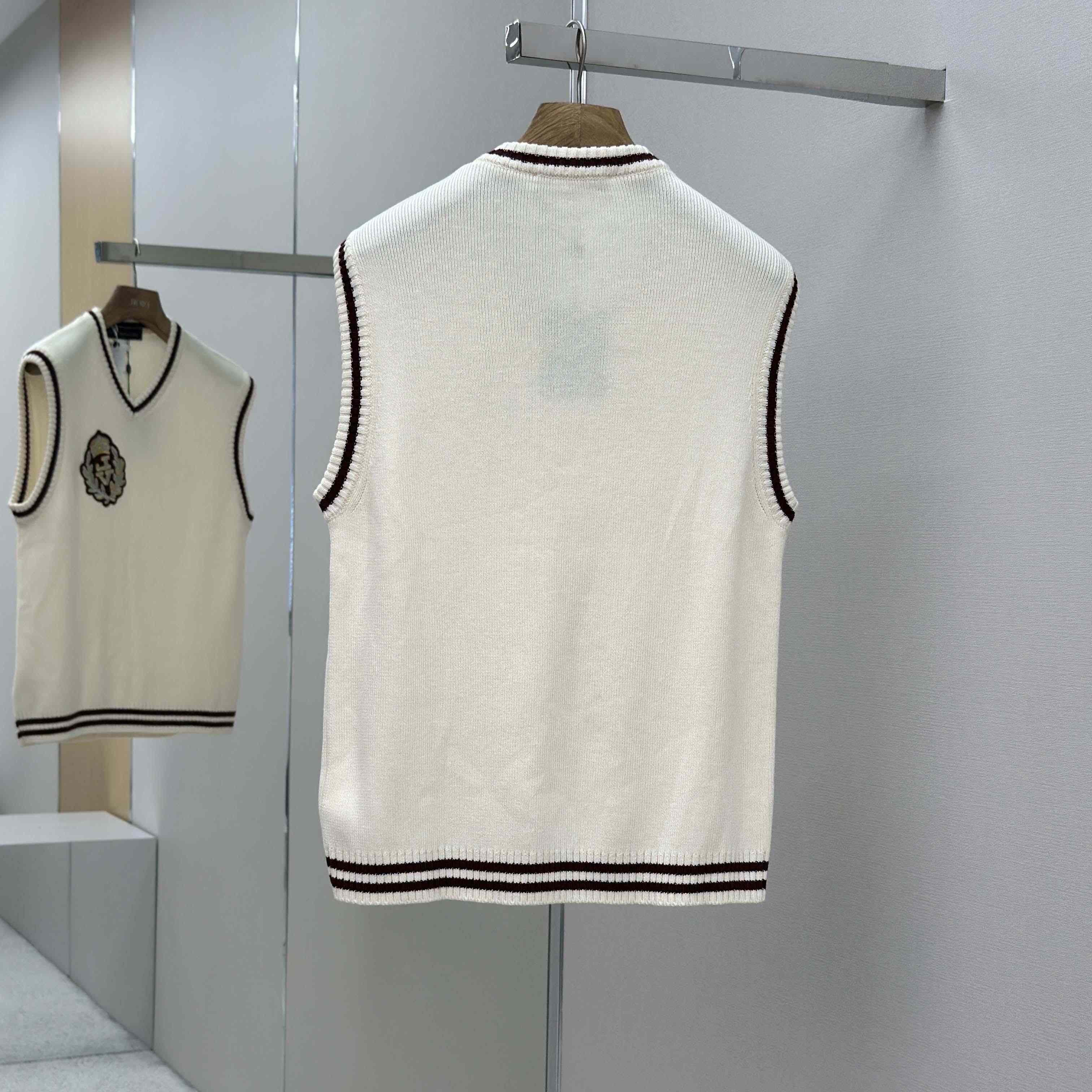Louis Vuitton Embellished Wool Vest   1AGJGW - FashionPlug