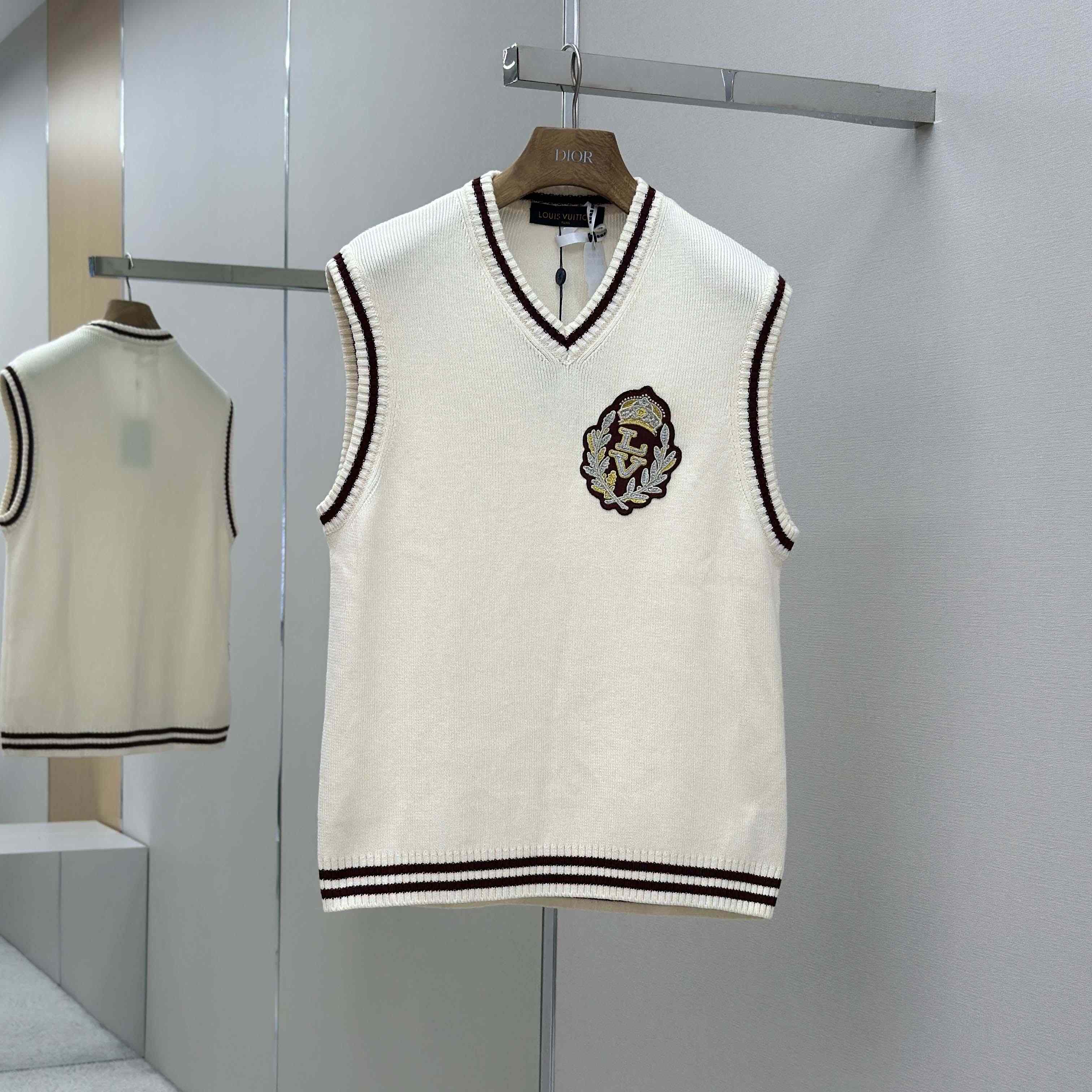 Louis Vuitton Embellished Wool Vest   1AGJGW - FashionPlug