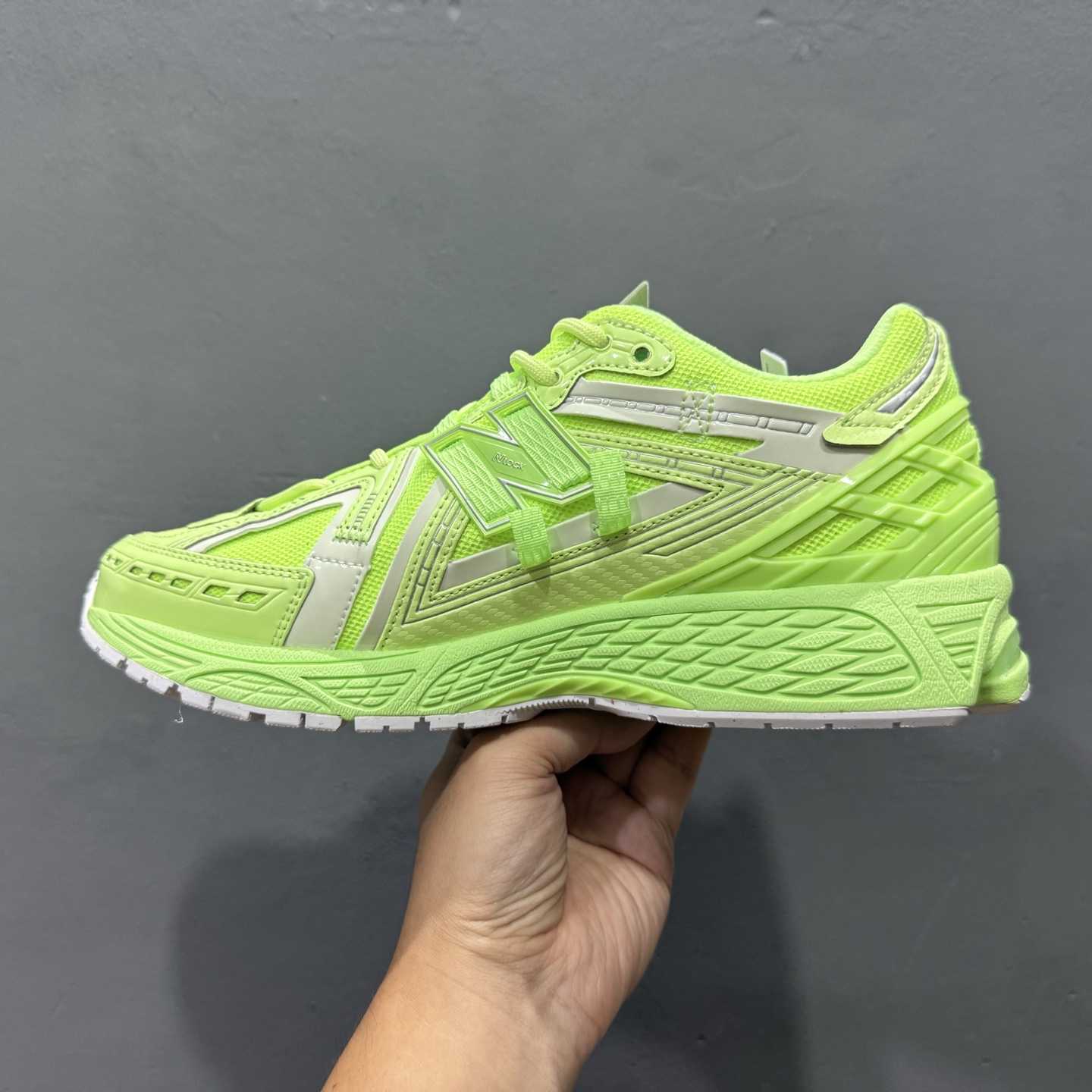 New Balance 1906 Sneakers - FashionPlug