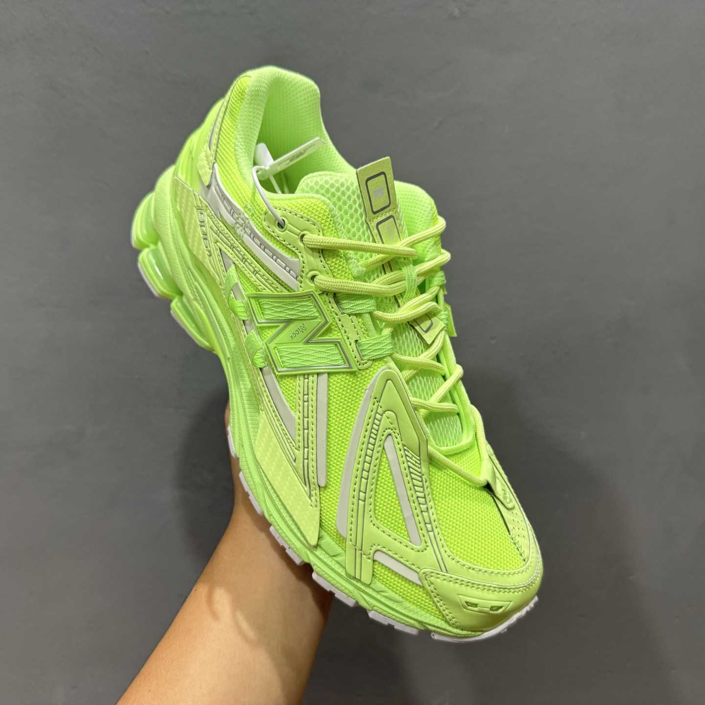 New Balance 1906 Sneakers - FashionPlug