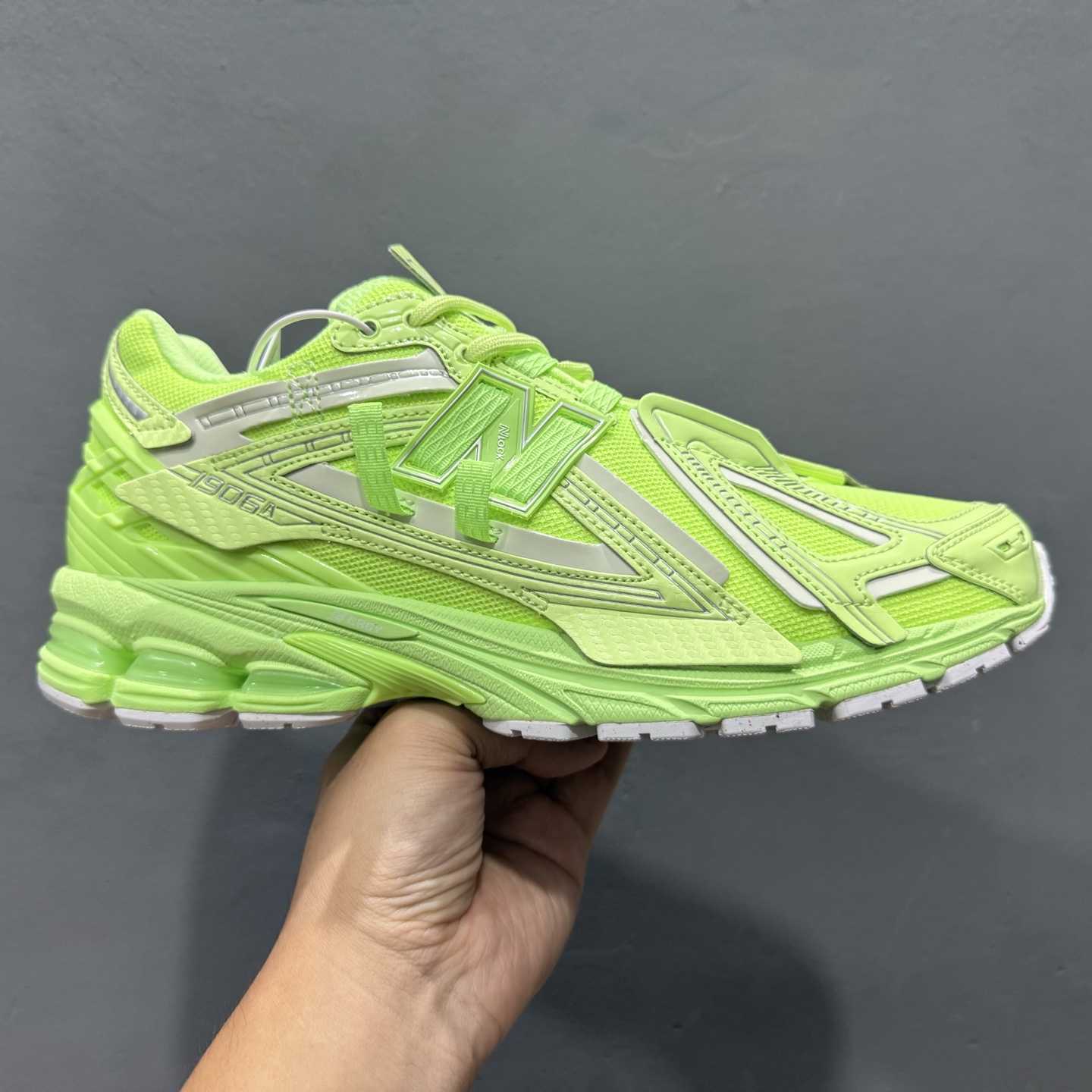 New Balance 1906 Sneakers - FashionPlug