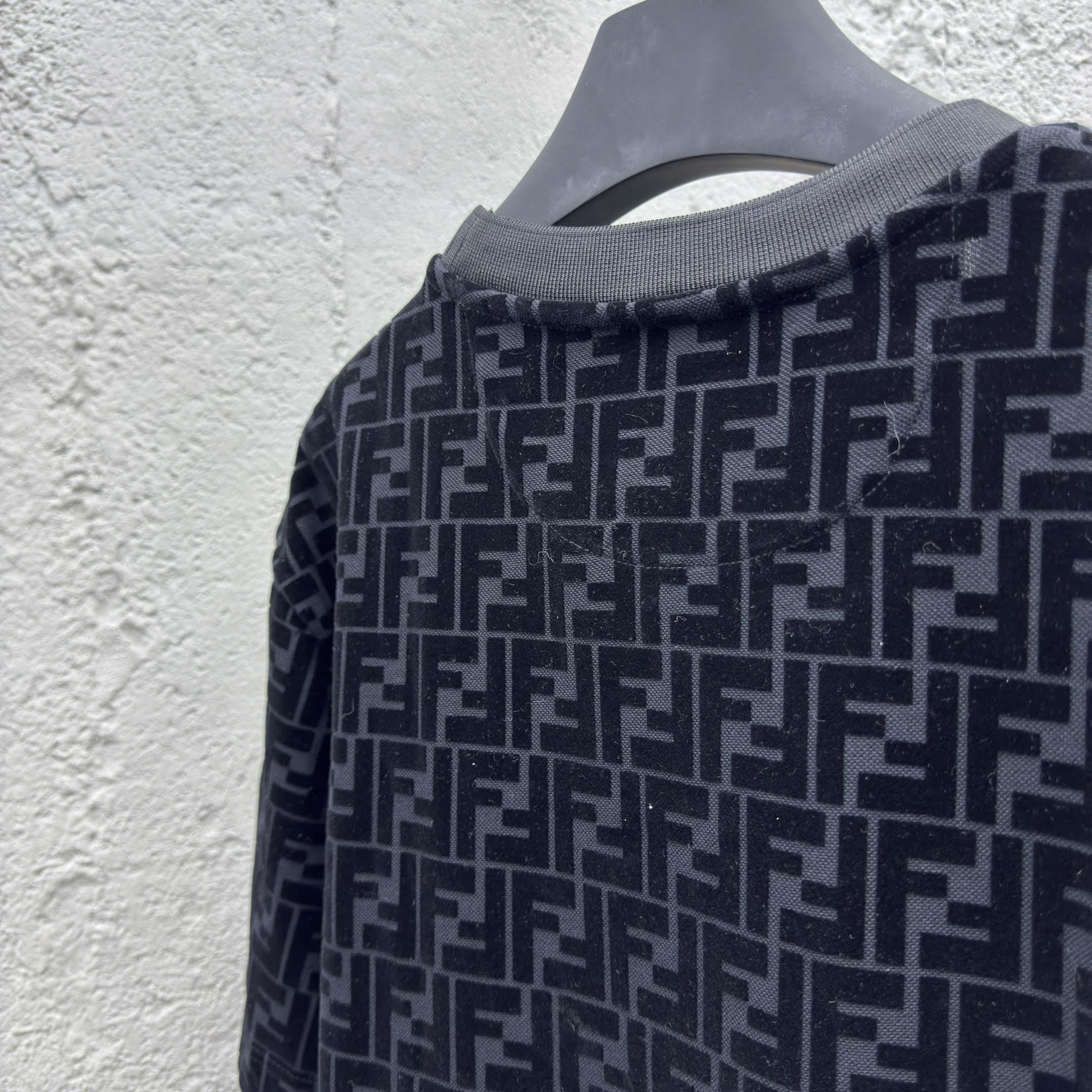 Fendi T-shirt In Black Piqué - FashionPlug