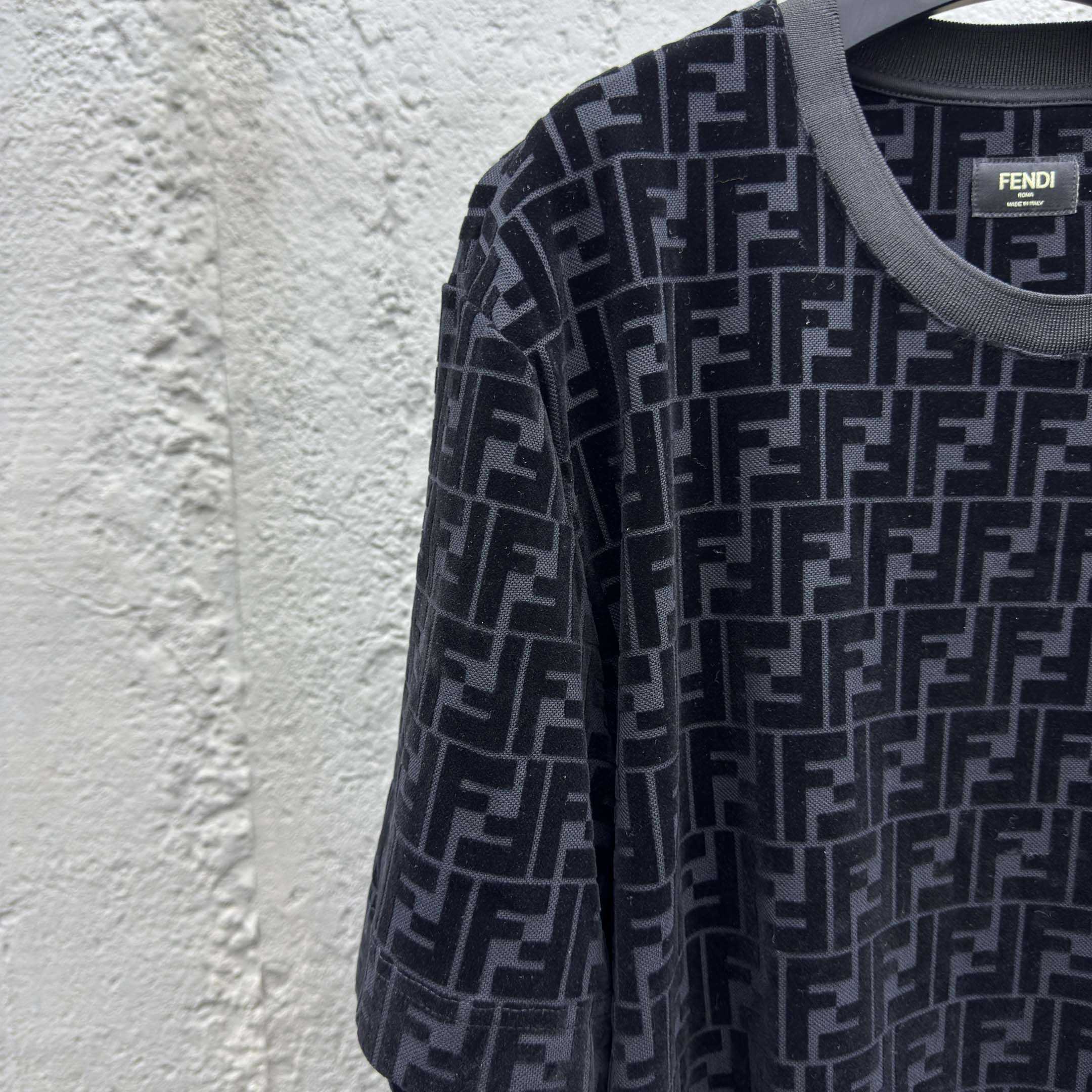 Fendi T-shirt In Black Piqué - FashionPlug
