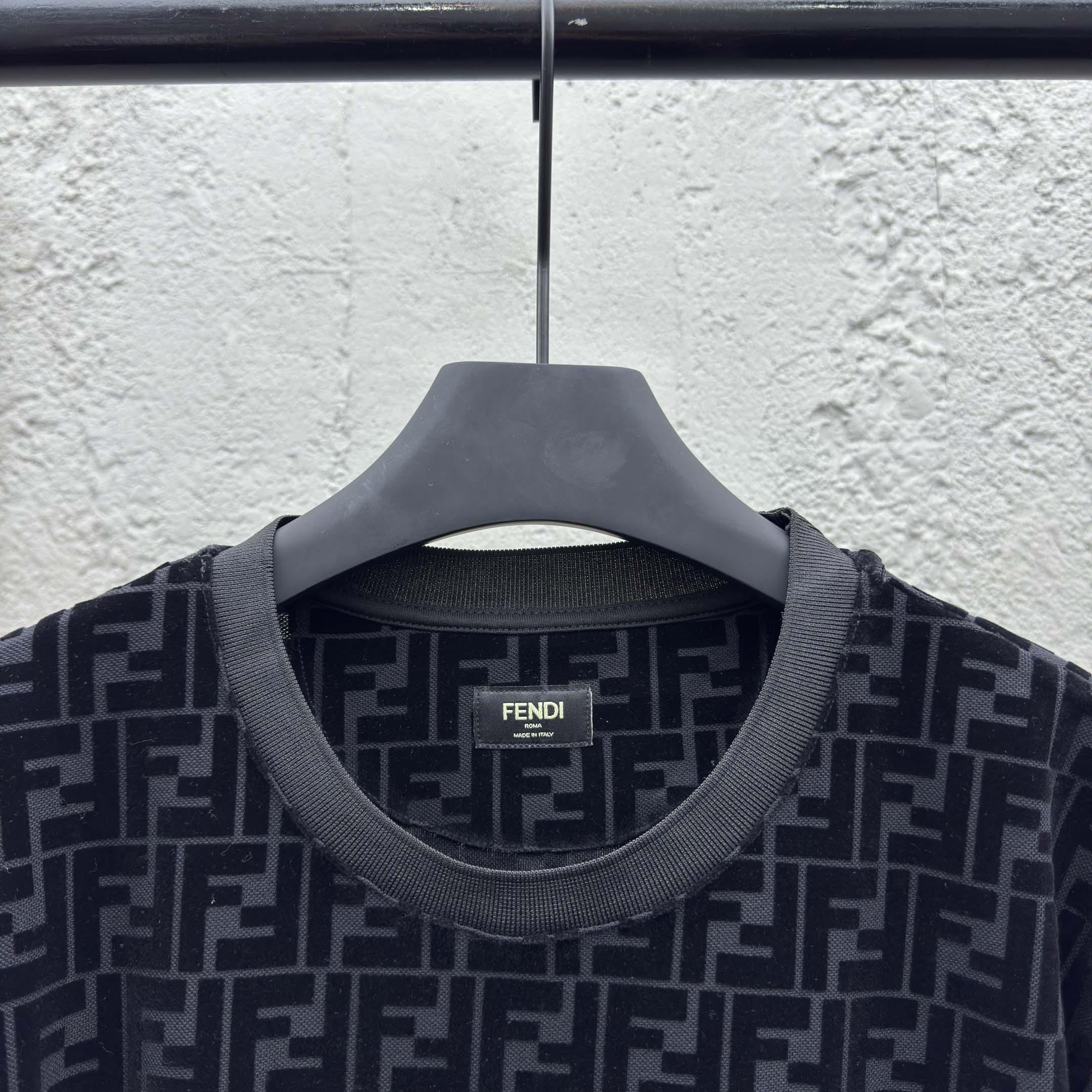 Fendi T-shirt In Black Piqué - FashionPlug
