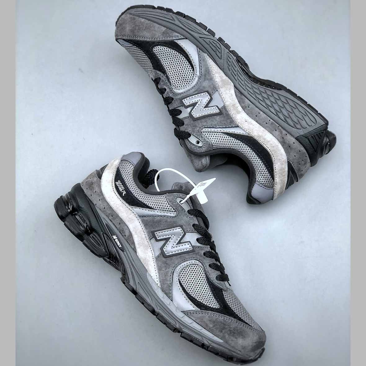 New Balance 2002R 'Castlerock Shadow Black'   M2002RCL  - FashionPlug