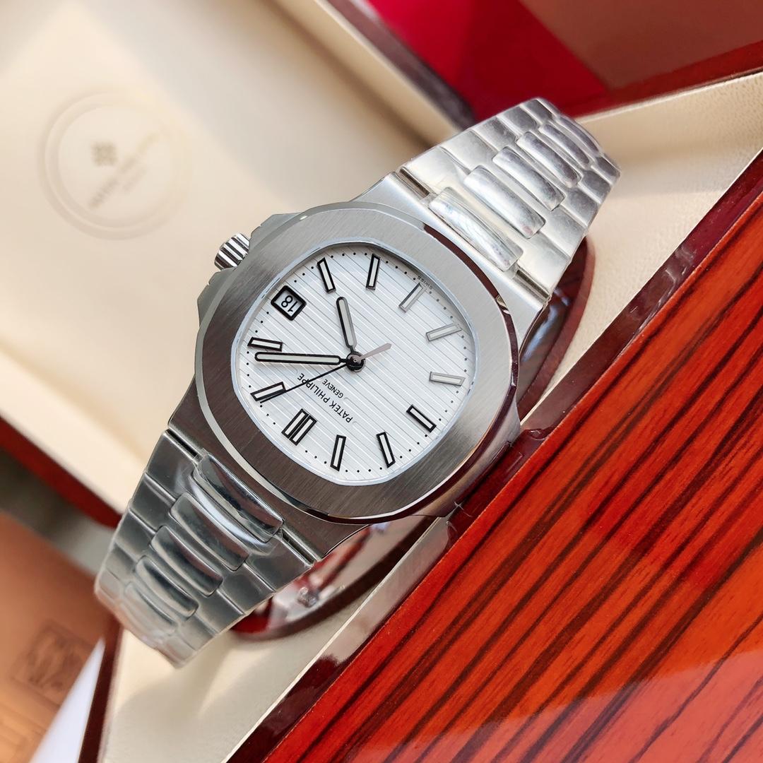 Patek Philippe Nautilus Mens 40mm 5711/1A - FashionPlug