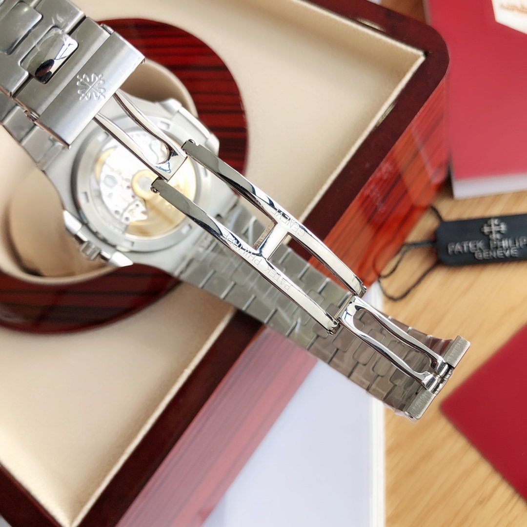 Patek Philippe Nautilus Mens 40mm 5711/1A - FashionPlug