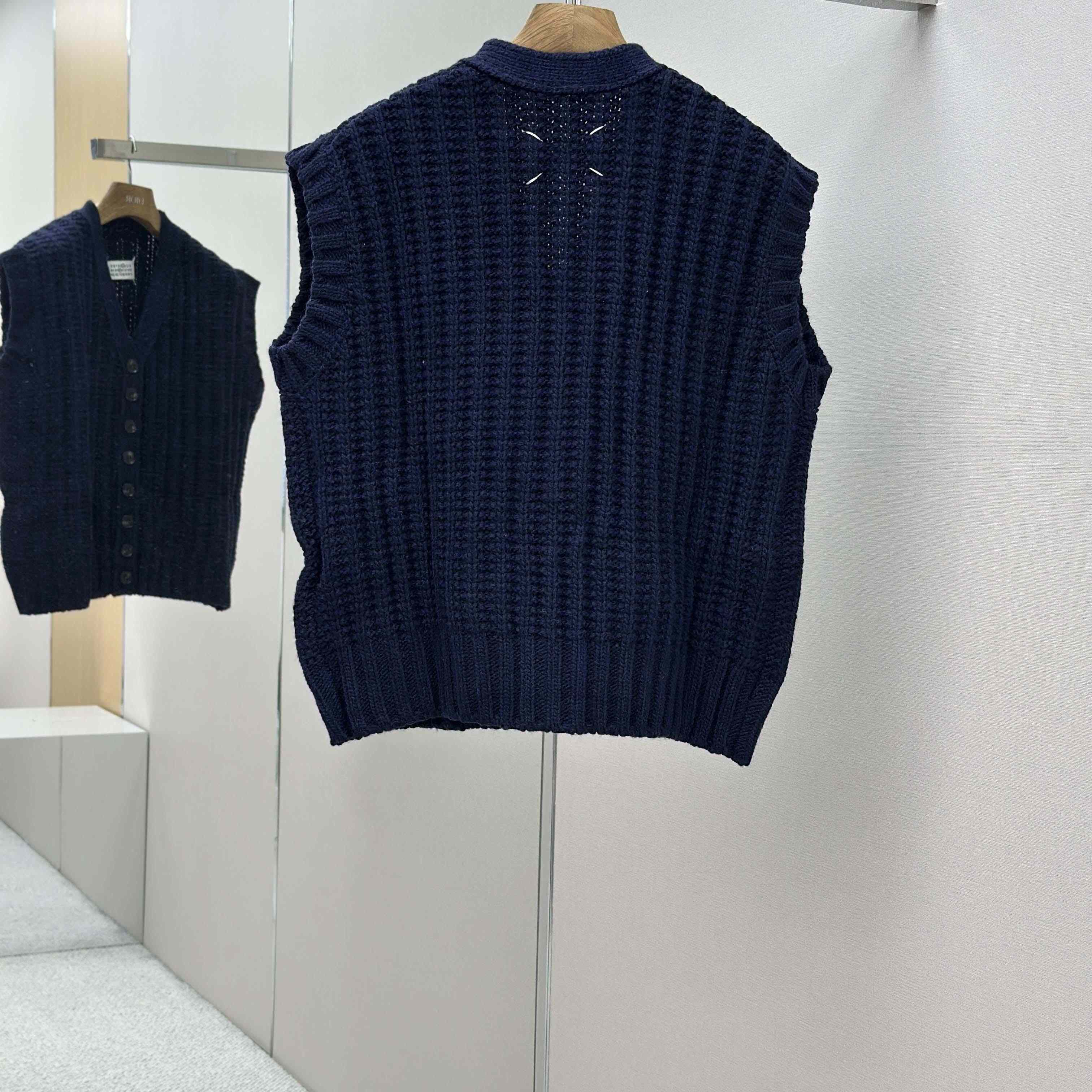 Maison Margiela Ribbed-knit Wool Vest - FashionPlug