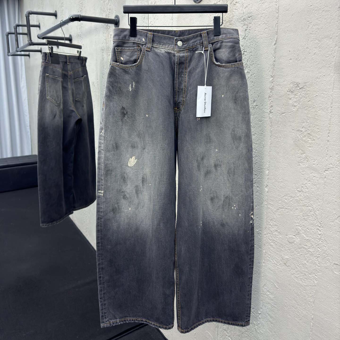 Acne Studios Loose Fit Jeans - 2023m - FashionPlug