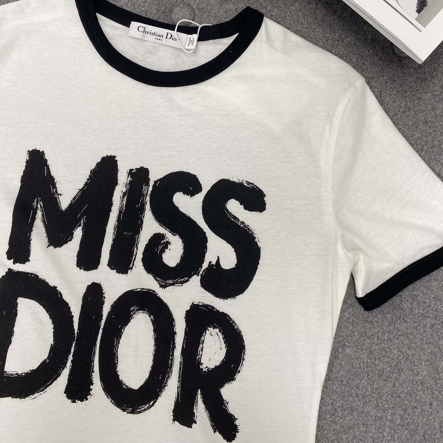 Dior T-Shirt White Cotton and Linen Jersey with Red Miss Dior Graffiti Motif - FashionPlug