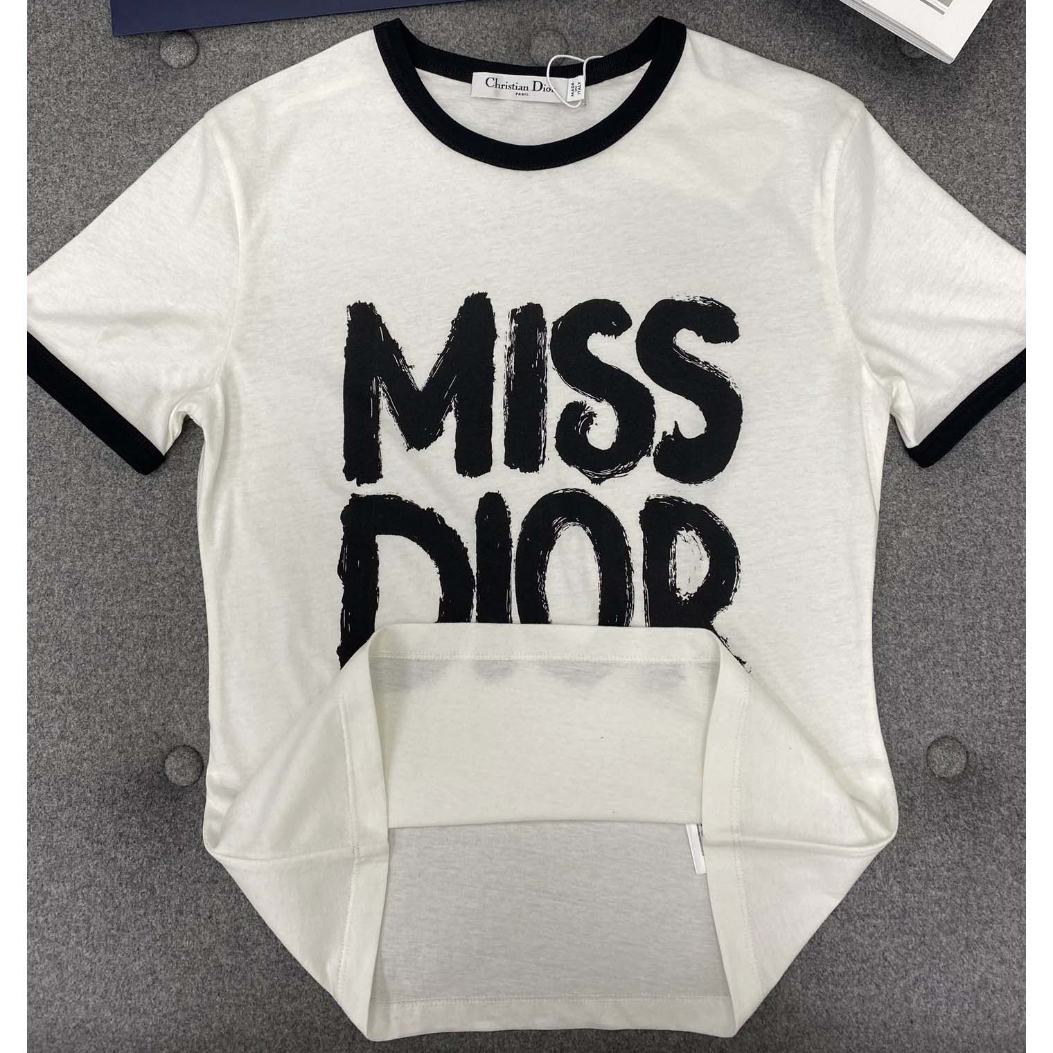 Dior T-Shirt White Cotton and Linen Jersey with Red Miss Dior Graffiti Motif - FashionPlug