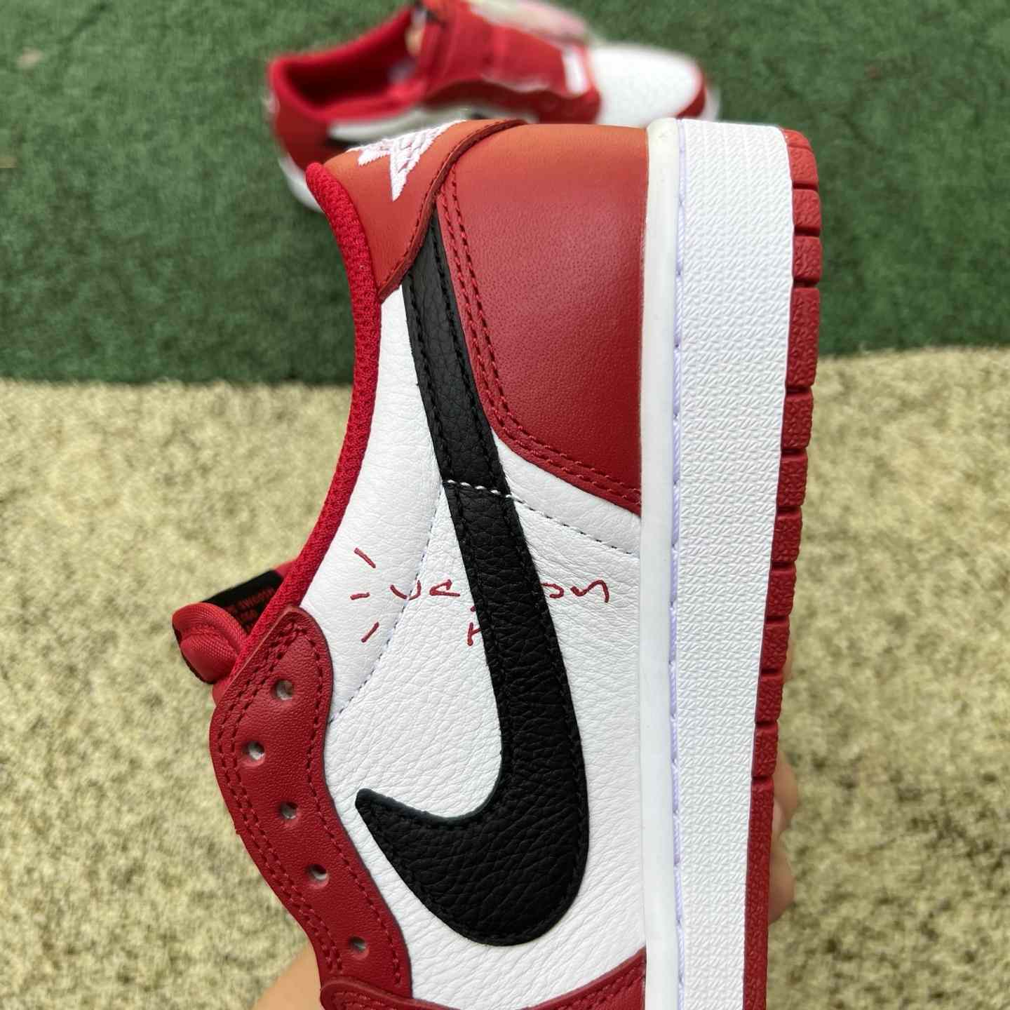 Travis Scott x Air Jordan 1 Low OG    DM7866-101 - FashionPlug