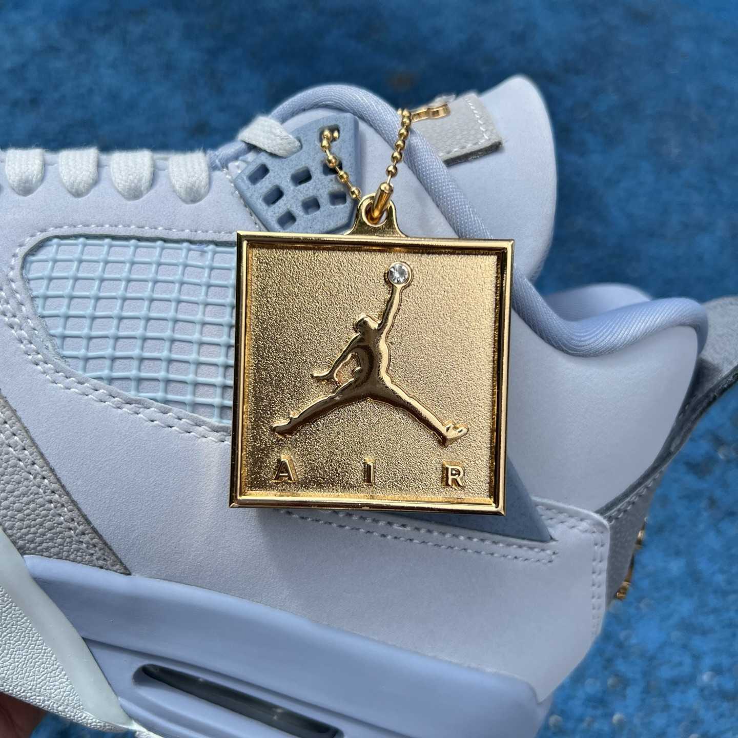Jordan Air Jordan 4 UNC Tar Heels PE    HV9204-407 - FashionPlug
