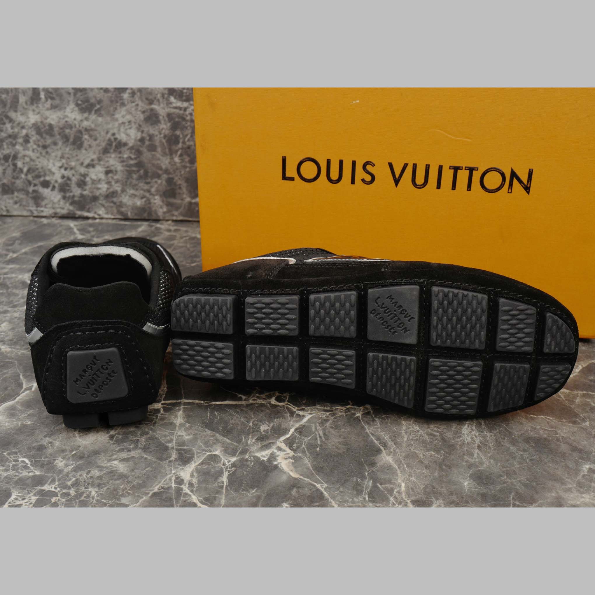 Louis Vuitton LV Rally Sneaker   1AHTZI - FashionPlug
