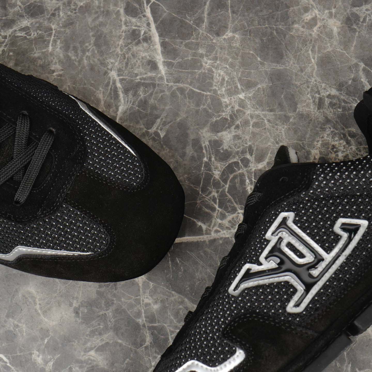 Louis Vuitton LV Rally Sneaker   1AHTZI - FashionPlug