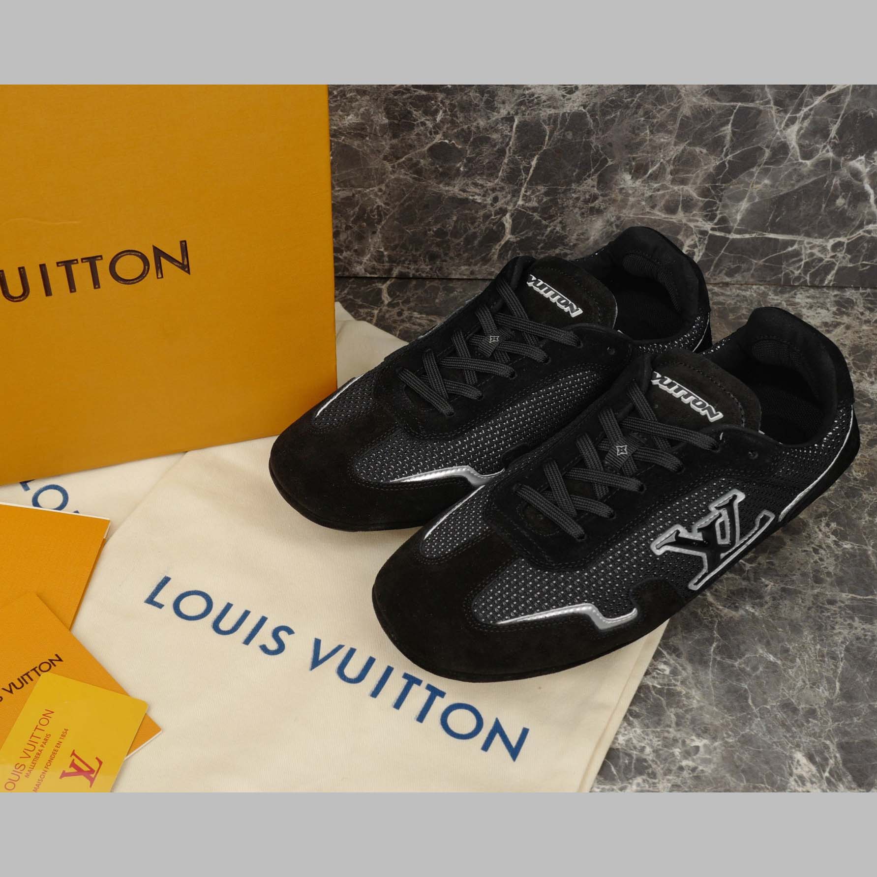 Louis Vuitton LV Rally Sneaker   1AHTZI - FashionPlug