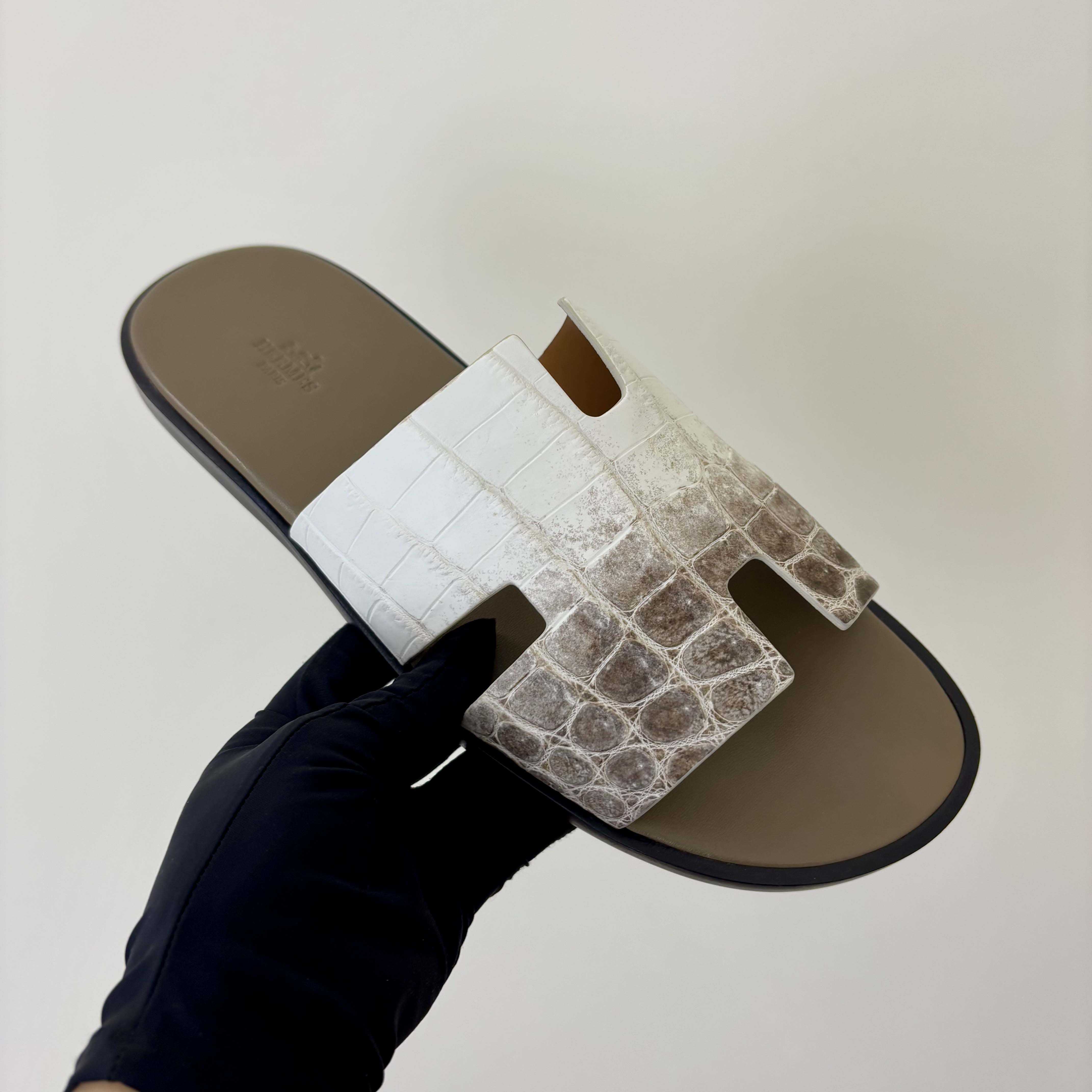 Hermes Izmir Sandal - FashionPlug