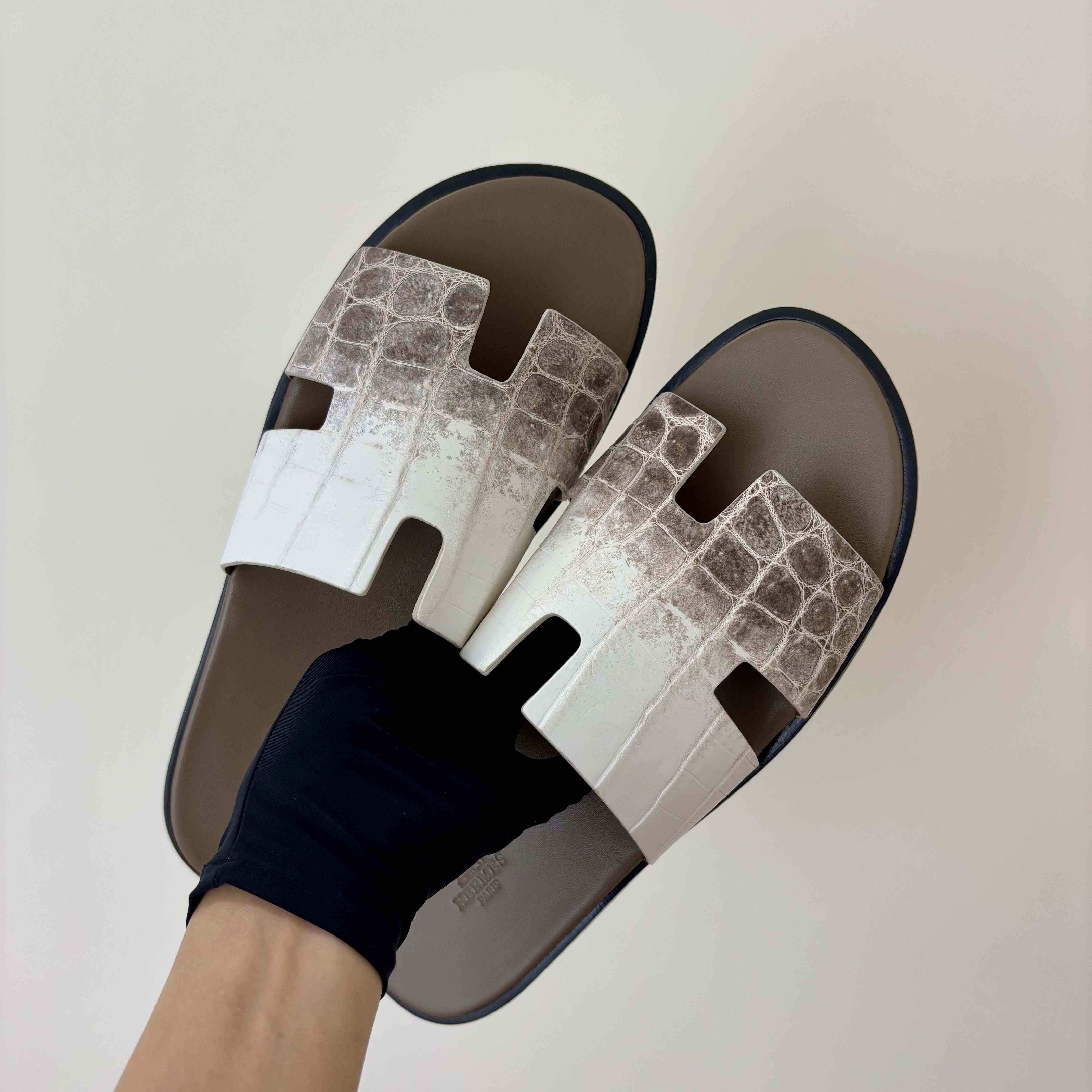 Hermes Izmir Sandal - FashionPlug