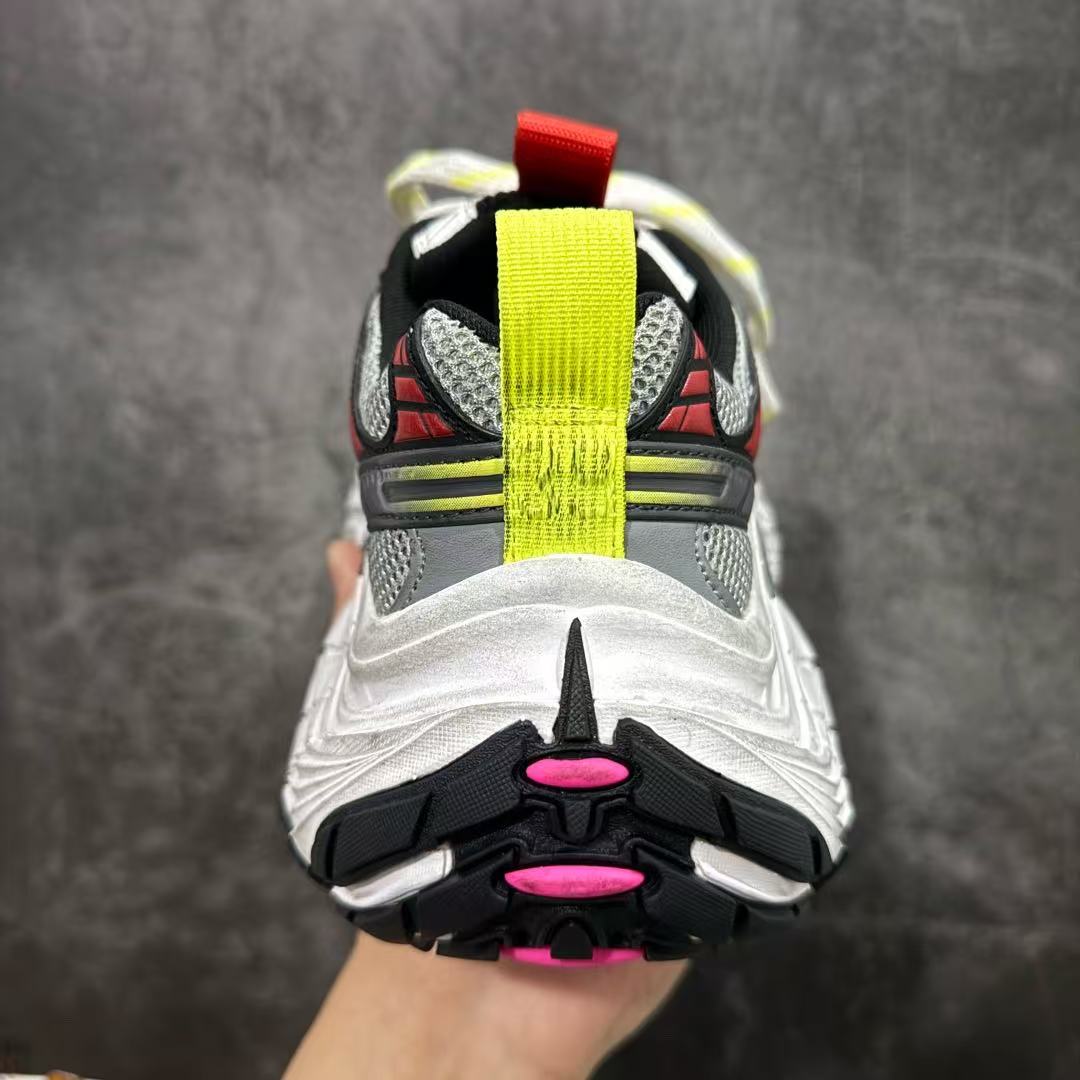 Balenciaga 6XL Sneaker In Black, White And Multicolor - FashionPlug
