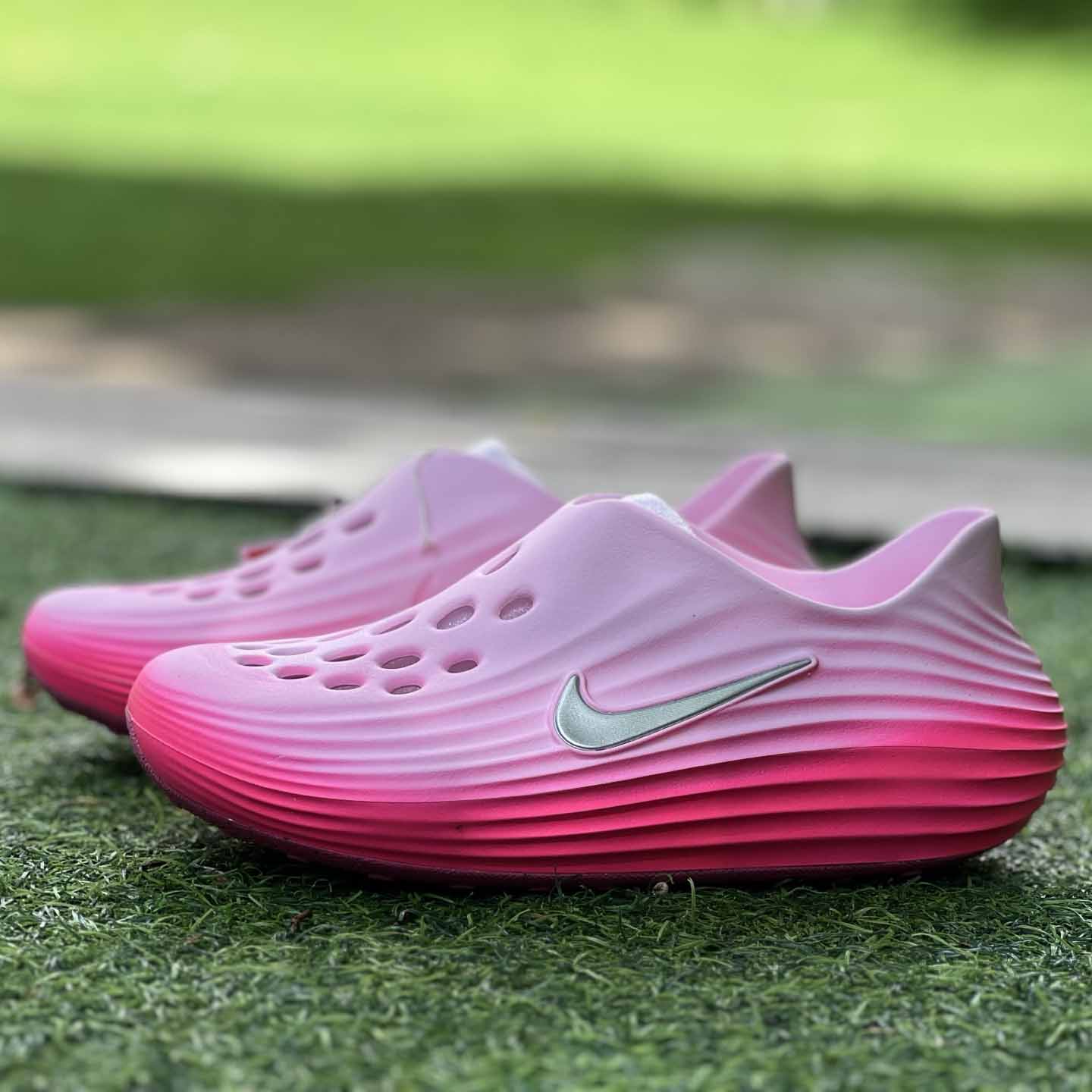 Nike React X Rejuven8 in pink  HV5062-601 - FashionPlug