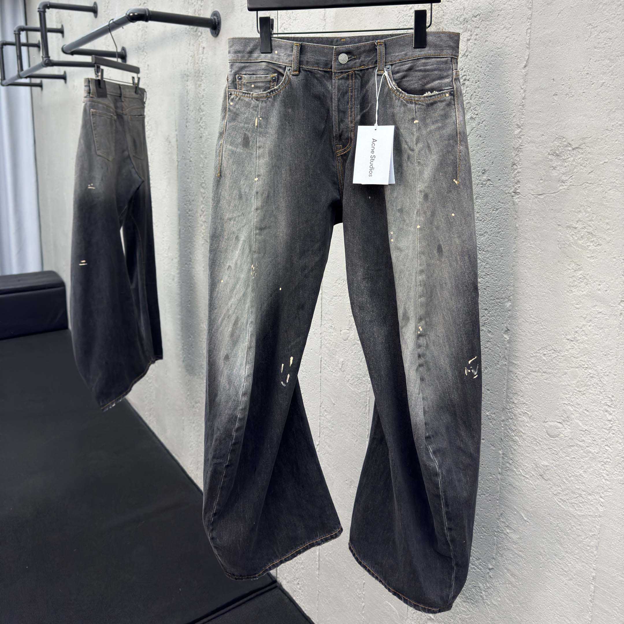 Acne Studios  Loose fit Jeans - 2006F  - FashionPlug
