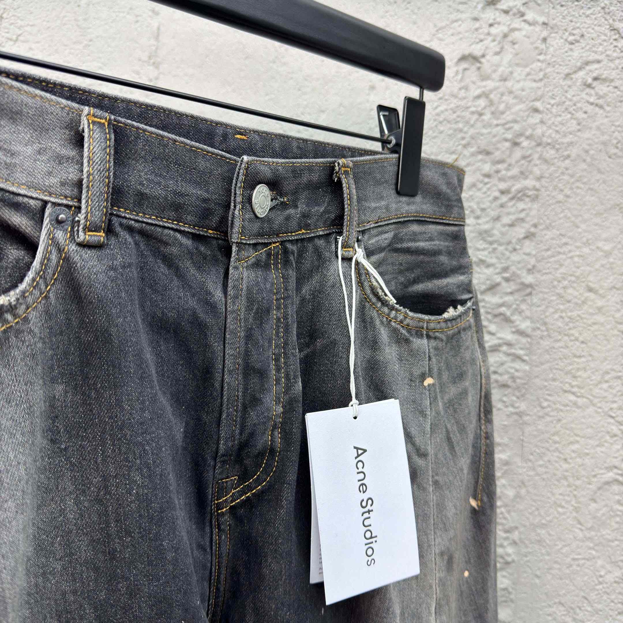 Acne Studios  Loose fit Jeans - 2006F  - FashionPlug