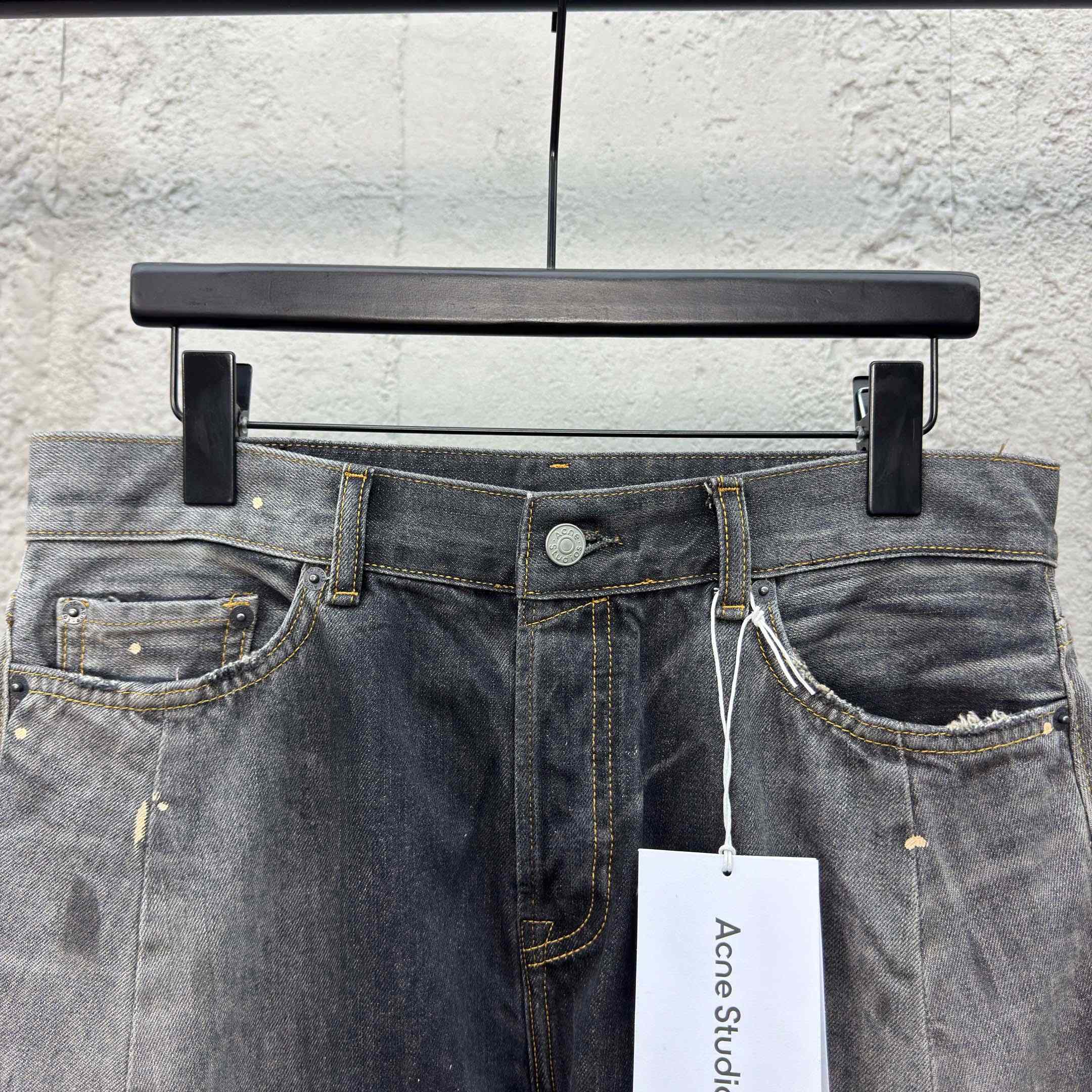 Acne Studios  Loose fit Jeans - 2006F  - FashionPlug