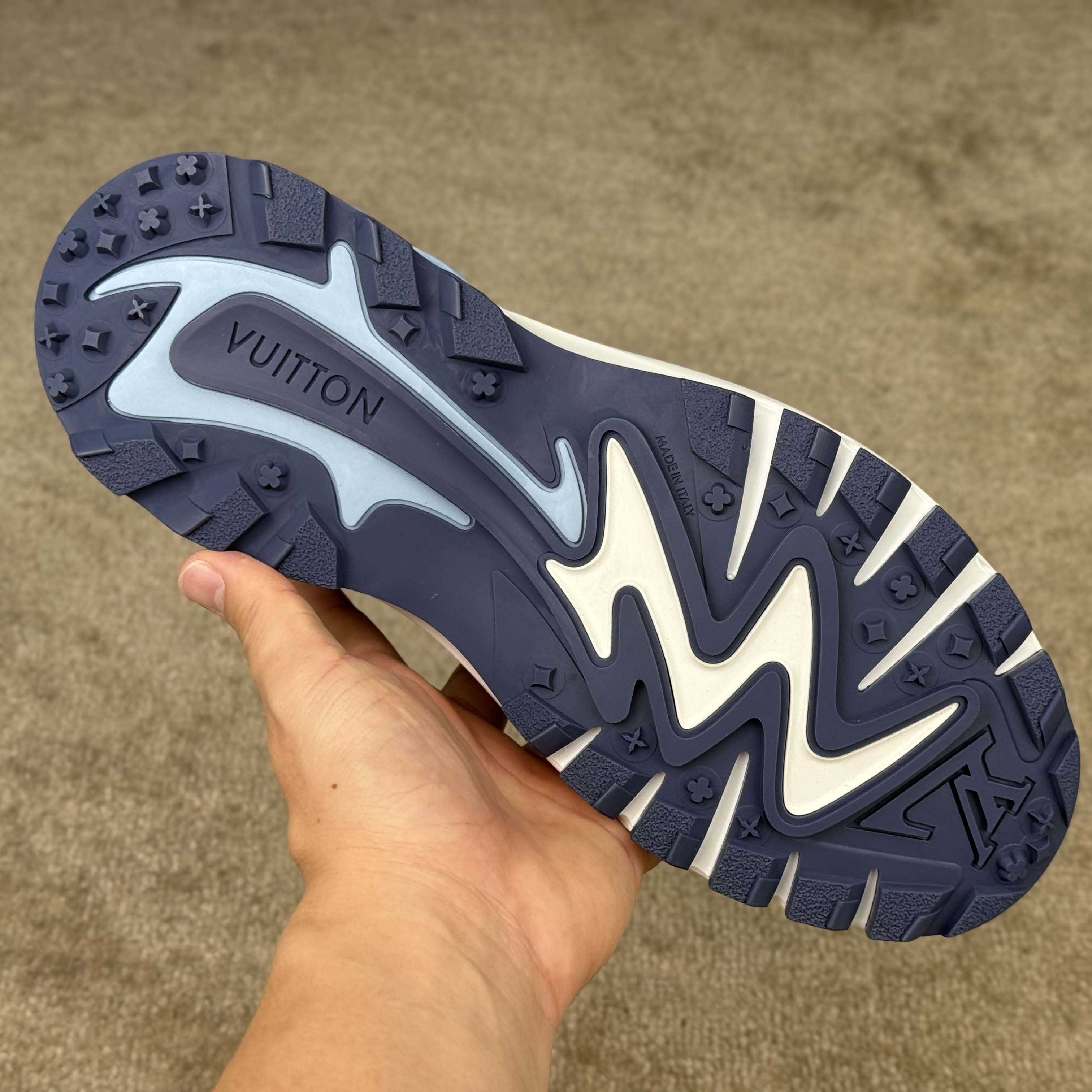 Louis Vuitton LV Runner Tatic Sneaker     1AHCPS - FashionPlug
