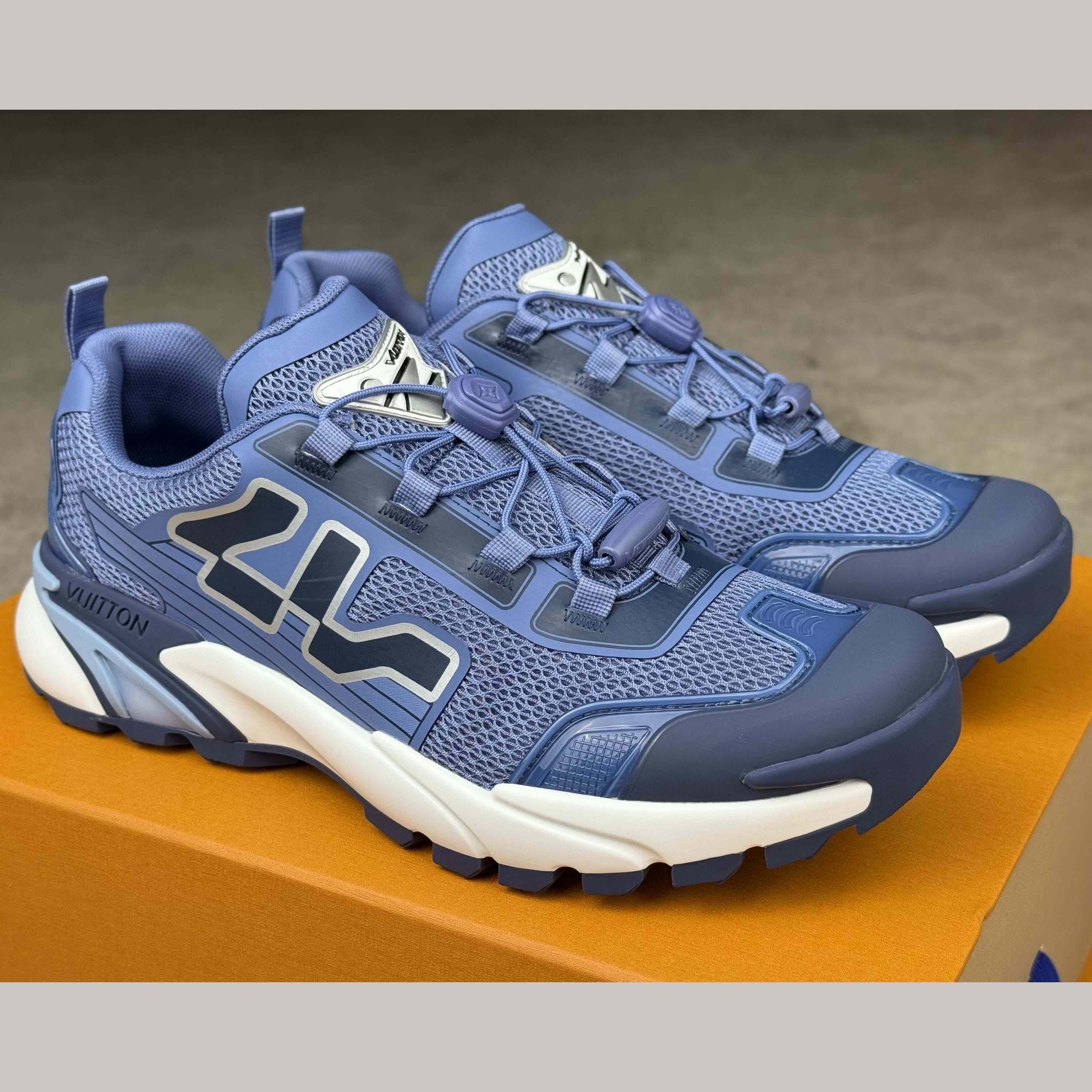 Louis Vuitton LV Runner Tatic Sneaker     1AHCPS - FashionPlug