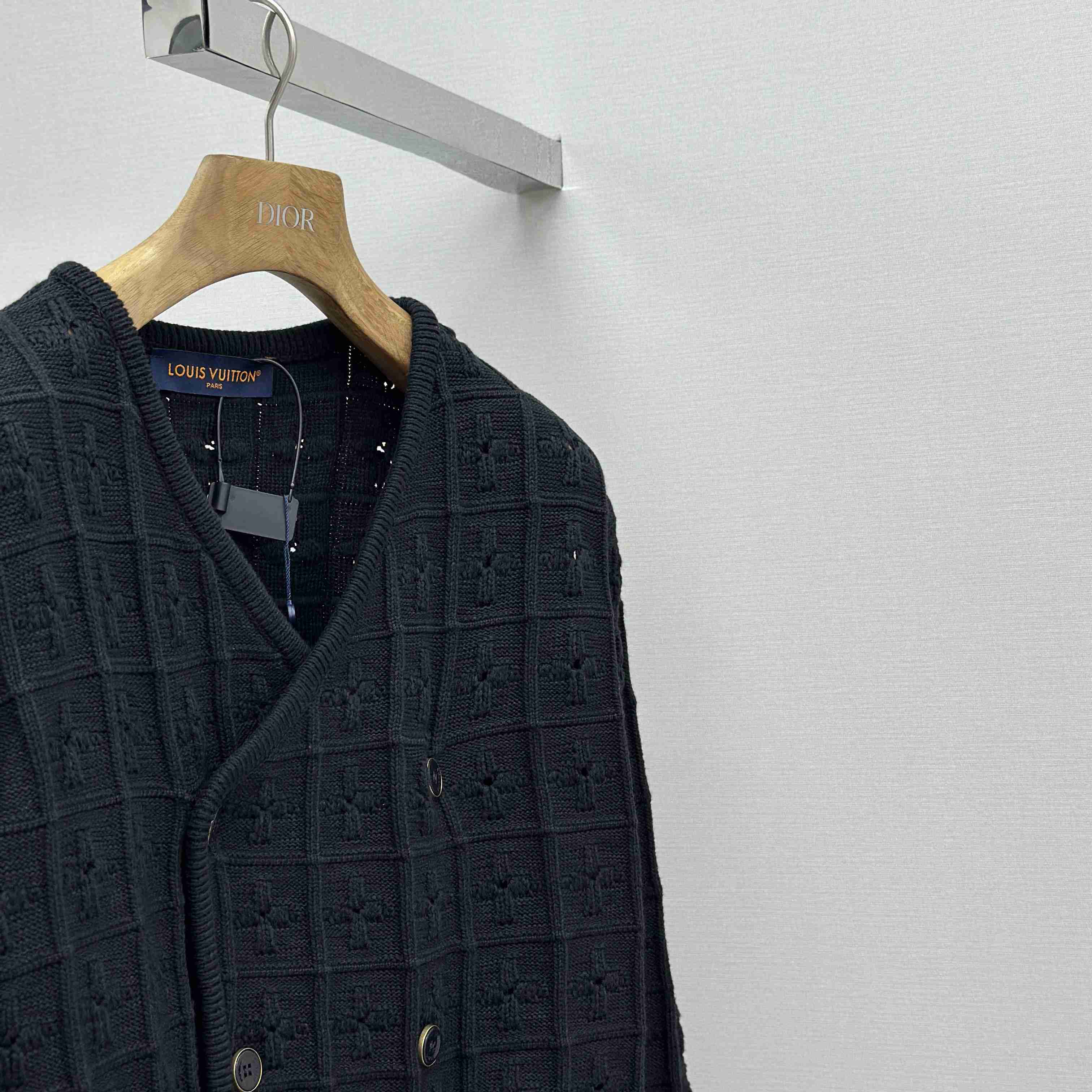 Louis Vuitton Double-Breasted Knit Jacket   1AHVNM - FashionPlug