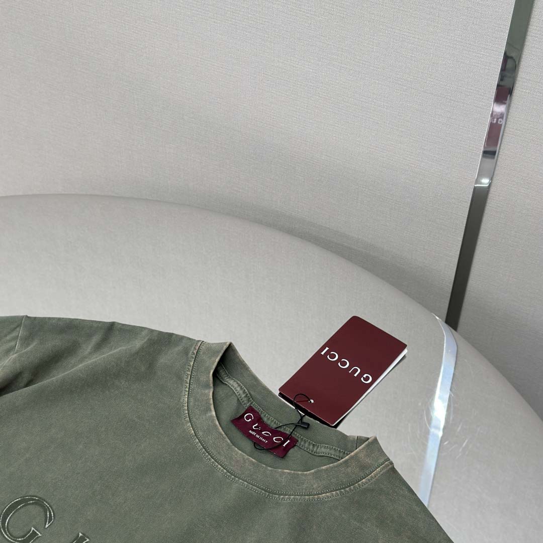 Gucci Cotton jersey T-shirt With Print  - FashionPlug