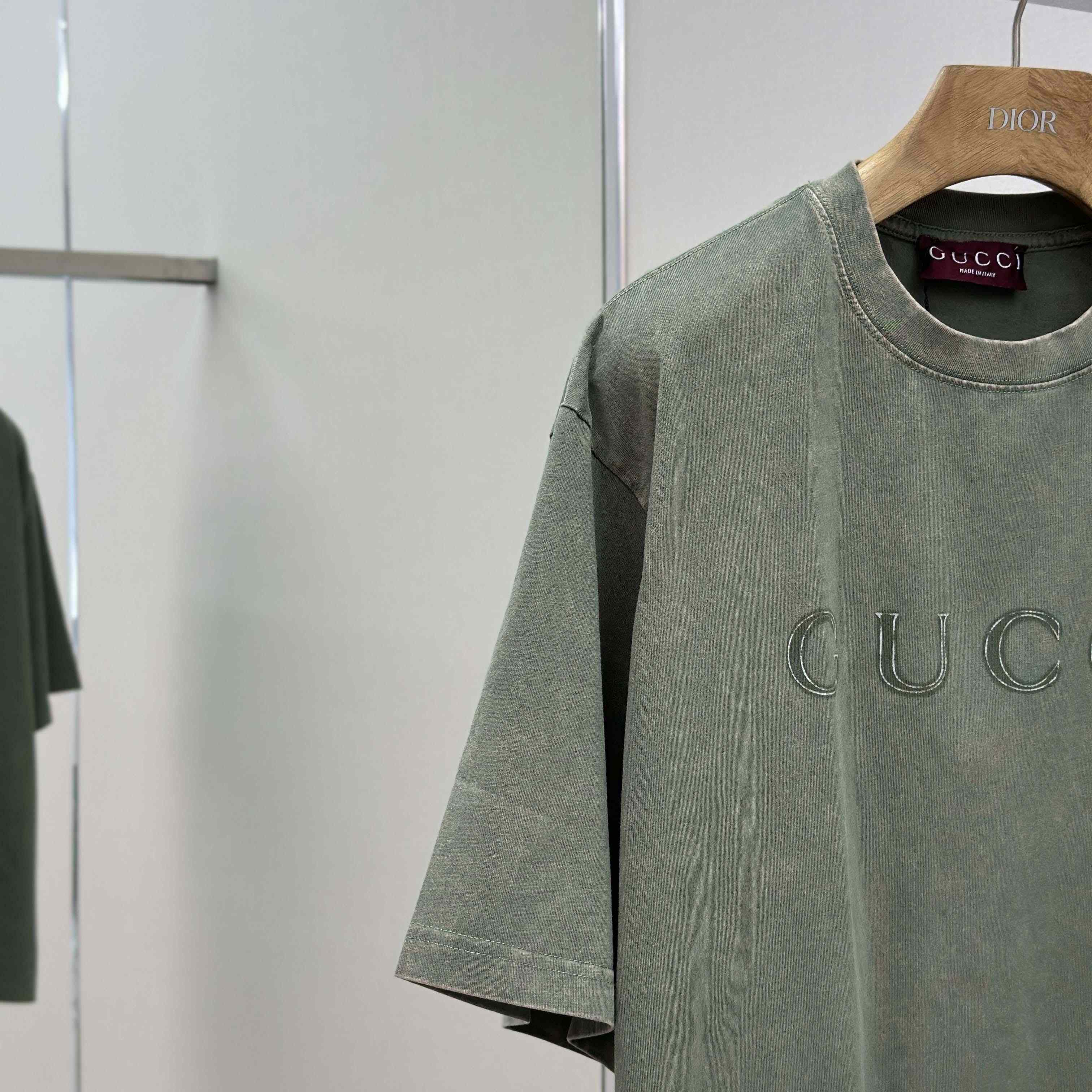 Gucci Cotton jersey T-shirt With Print  - FashionPlug