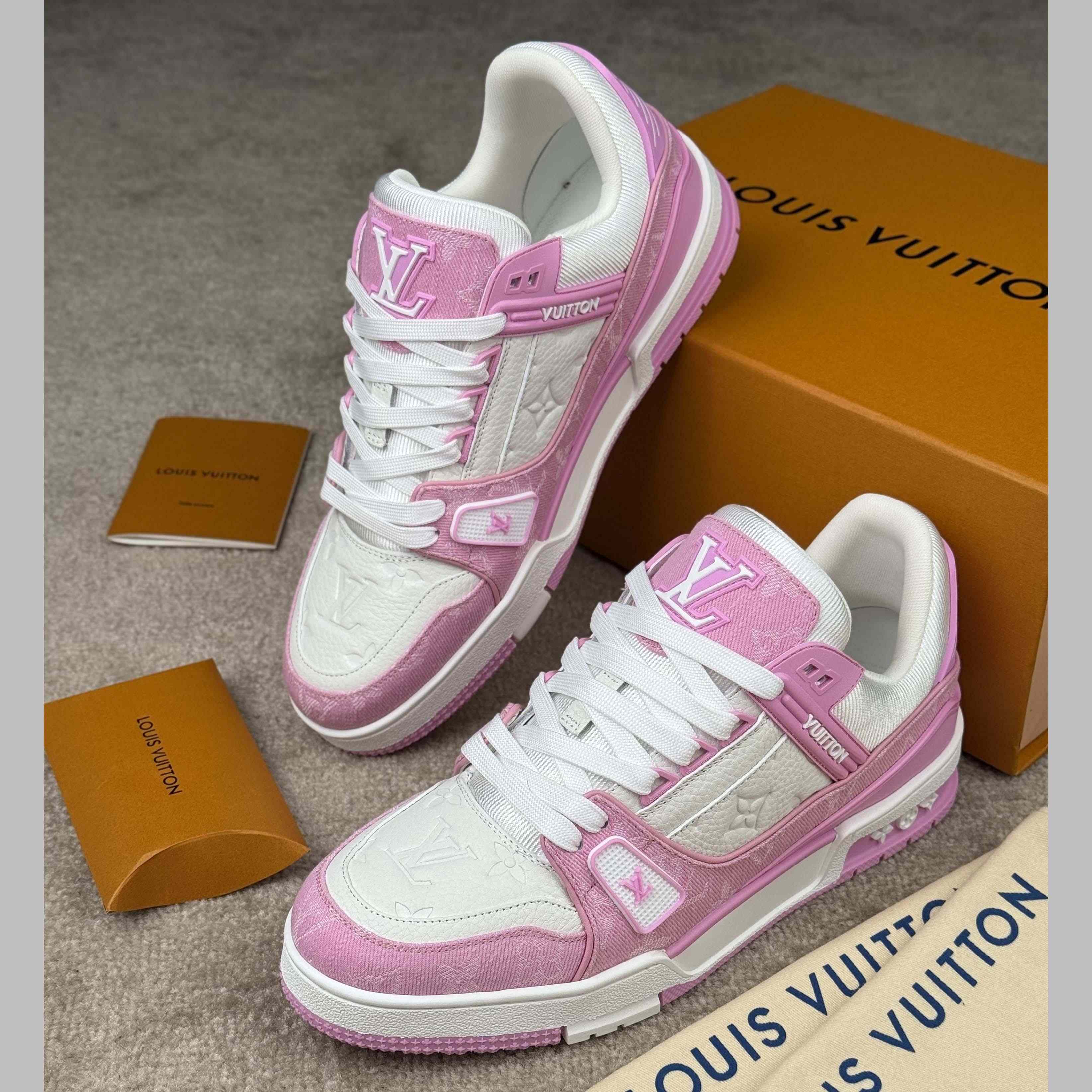 Louis Vuitton LV Trainer Sneaker   1AIKNK - FashionPlug