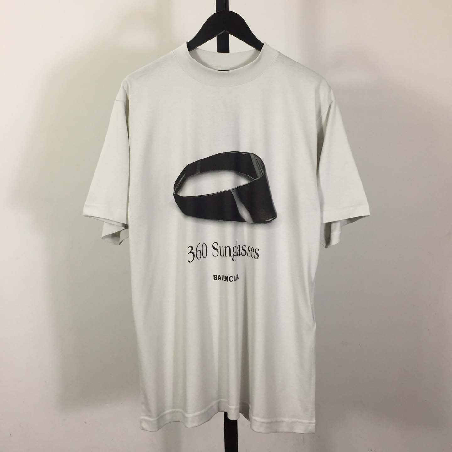 Balenciaga 360 Sunglasses T-Shirt Medium Fit In Dirty White Dry Jersey - FashionPlug