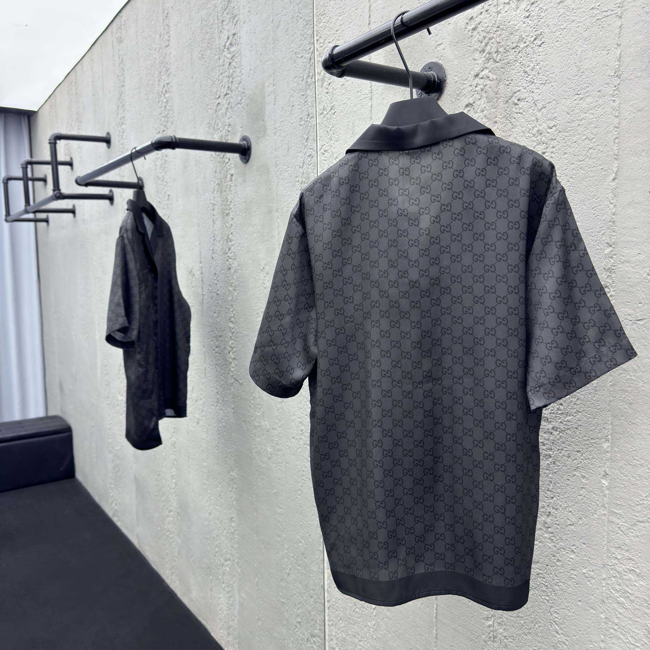 Gucci Printed Silk Twill Bowling Shirt - FashionPlug