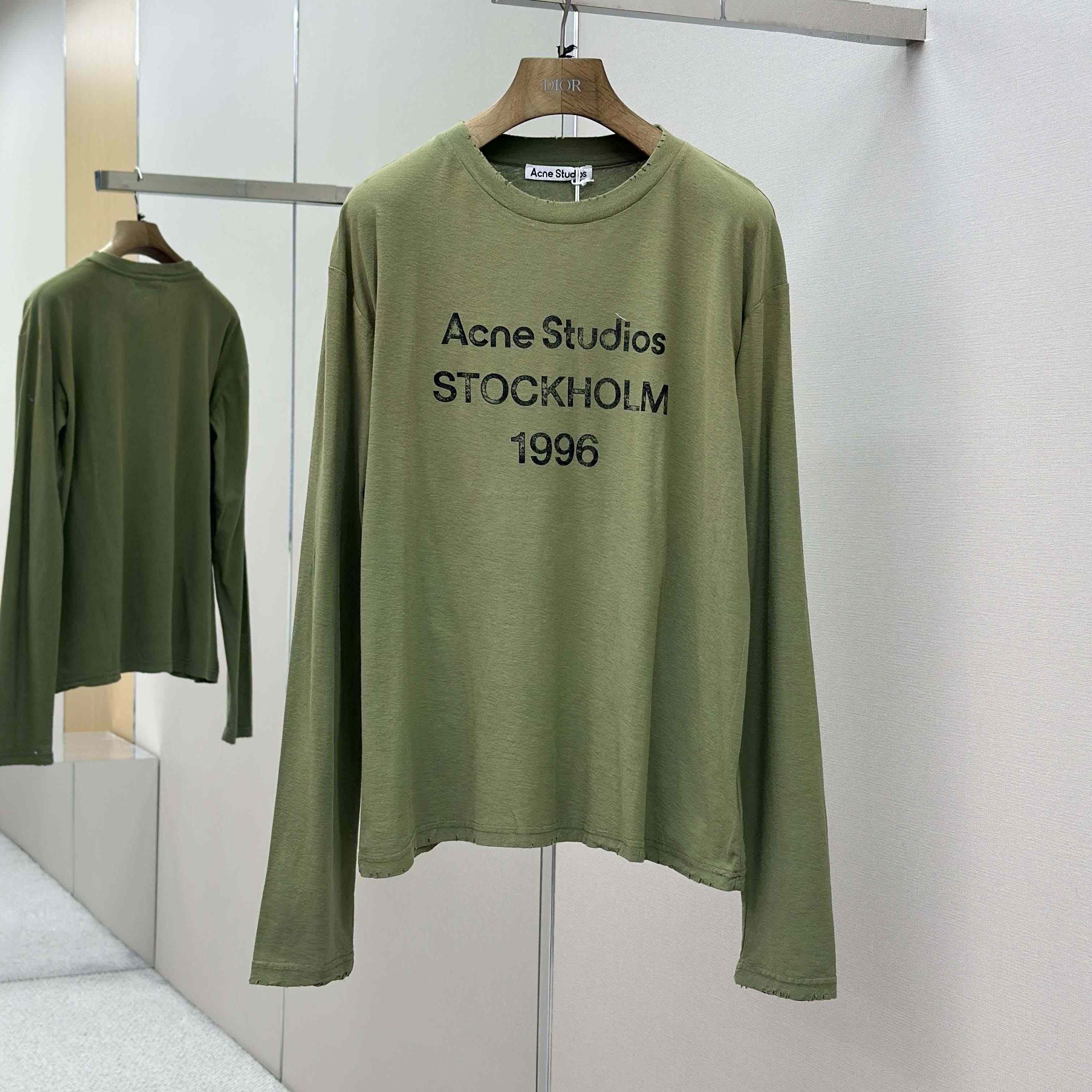 Acne Studios Logo T-shirt - Relaxed Fit - FashionPlug