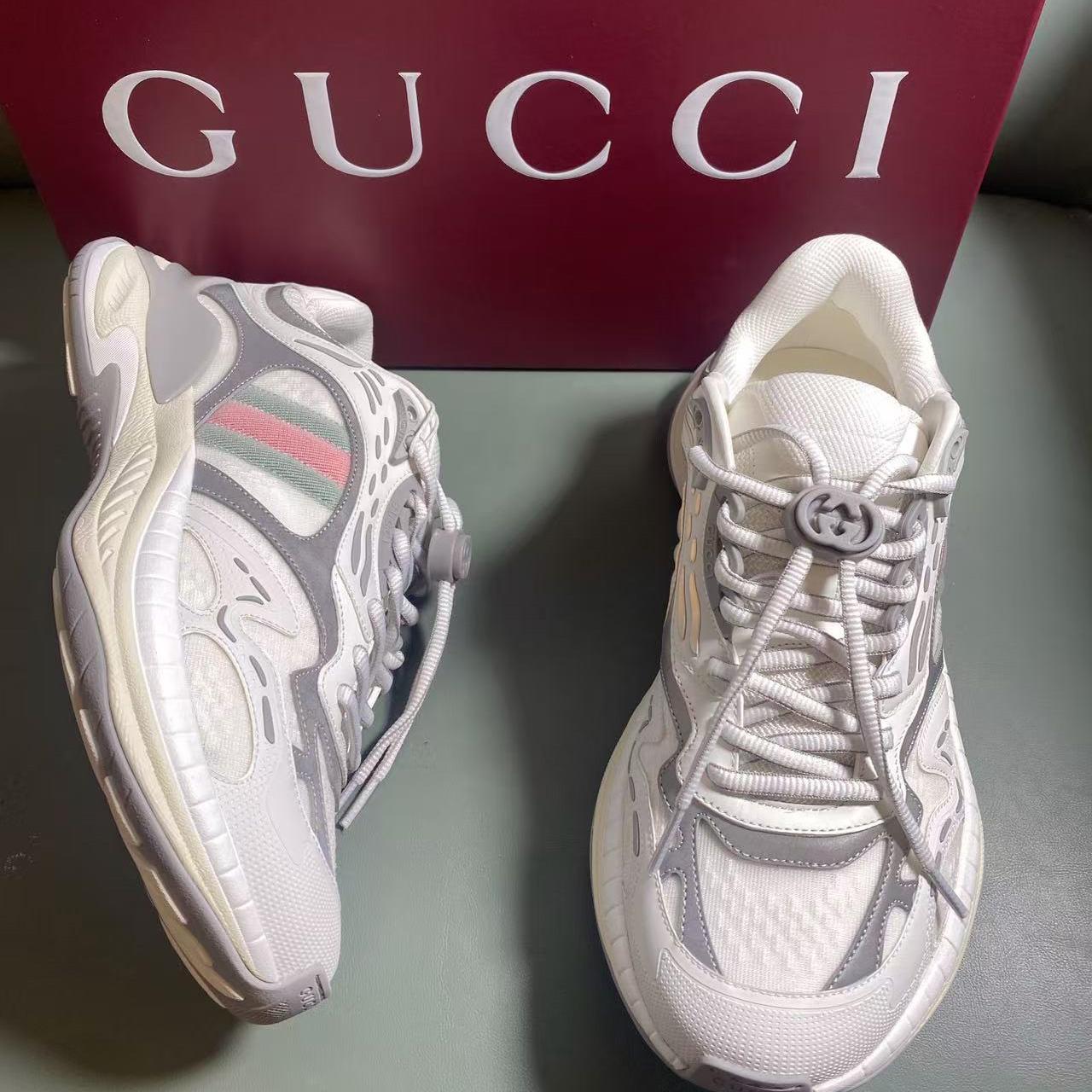 Gucci Men's Gucci 2.0 Sneaker - FashionPlug