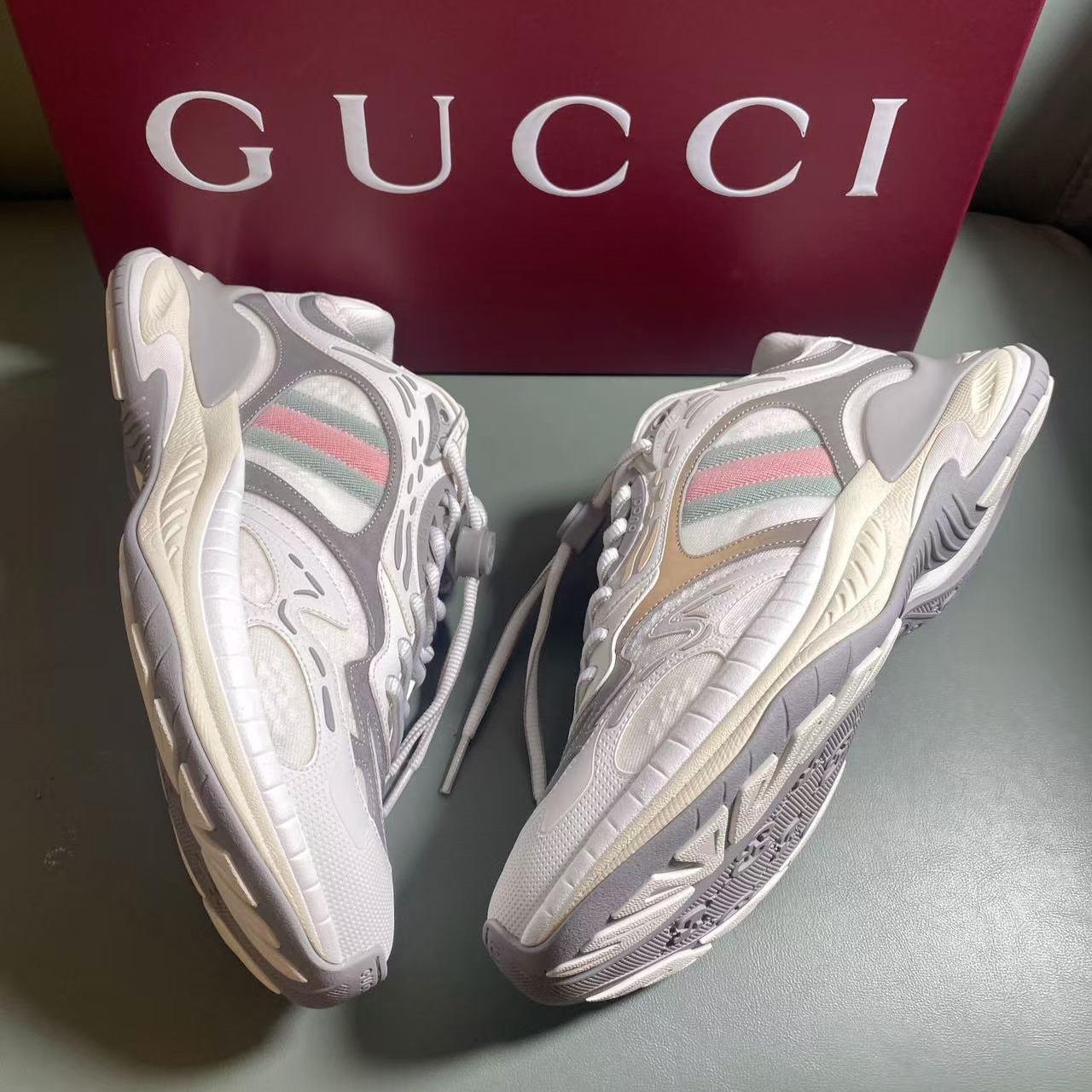 Gucci Men's Gucci 2.0 Sneaker - FashionPlug