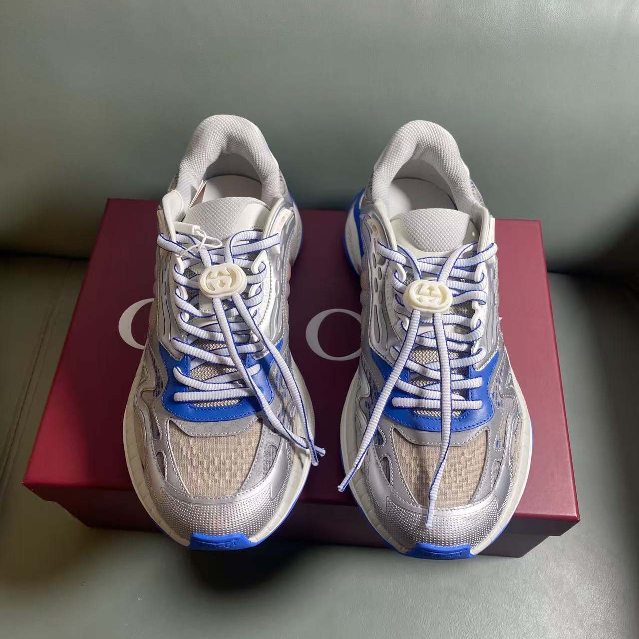 Gucci Men's Gucci 2.0 Sneaker - FashionPlug