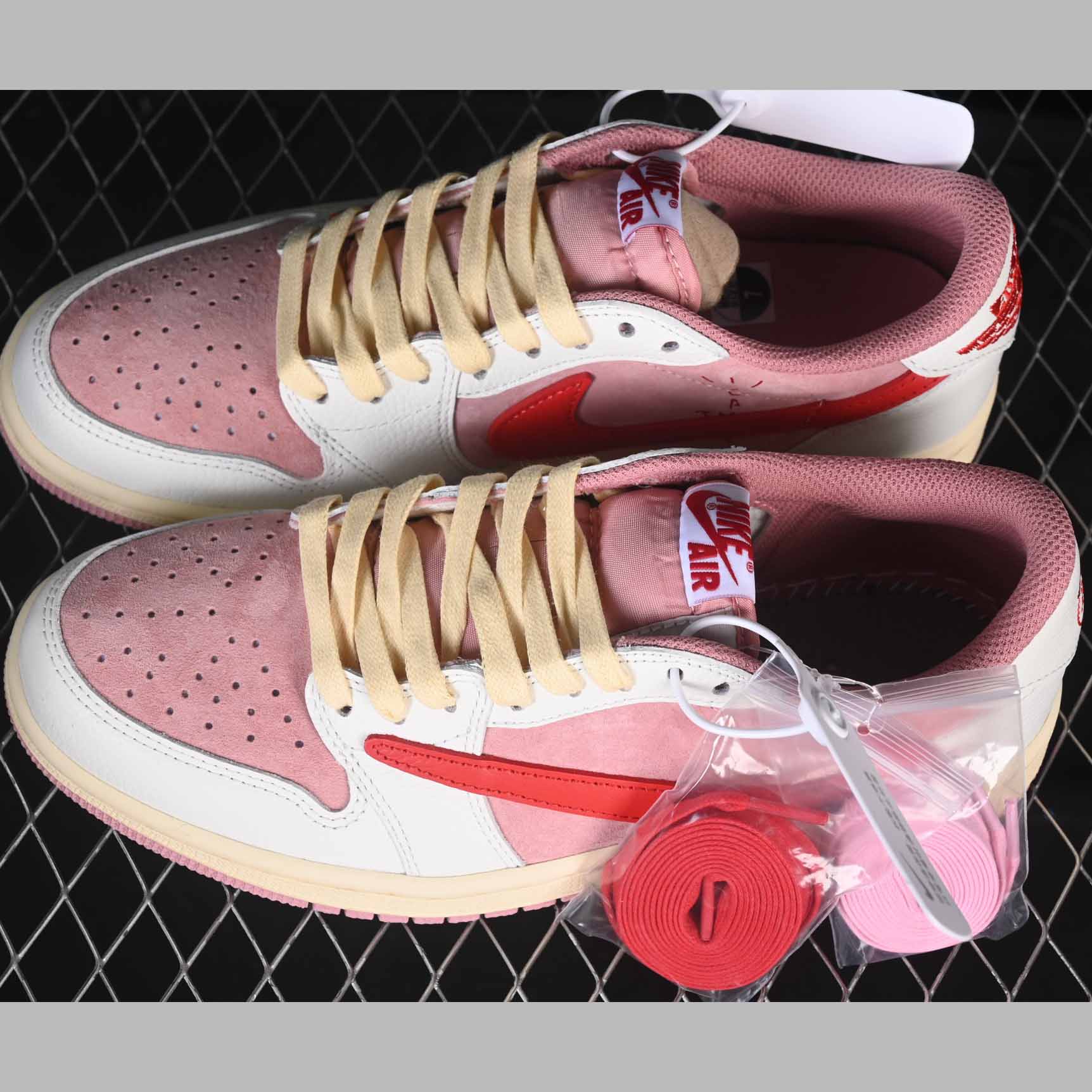 Travis Scott x Jordan Air Jordan 1 Low OG   DM7866-100 - FashionPlug